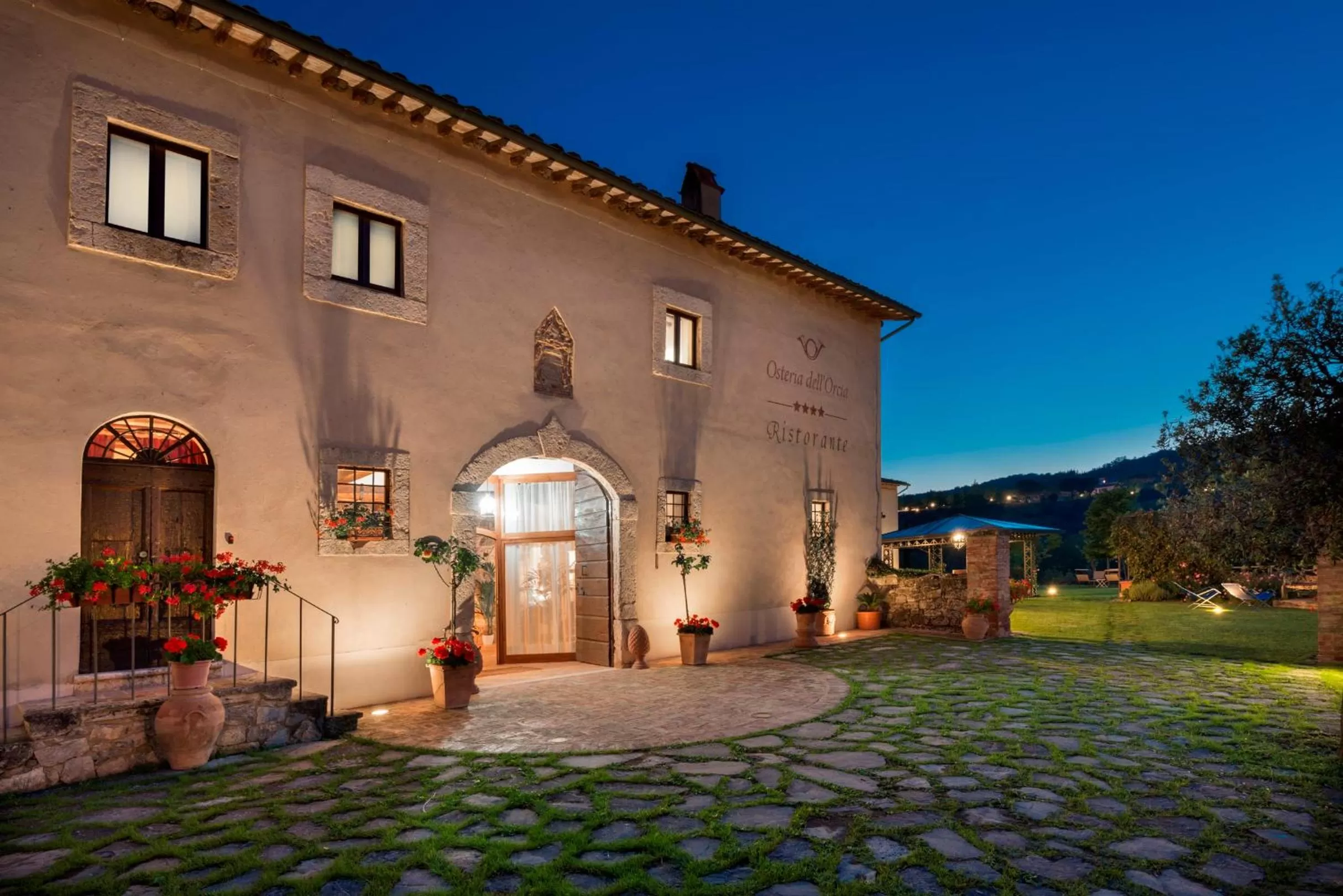 Facade/entrance in Relais Osteria Dell'Orcia