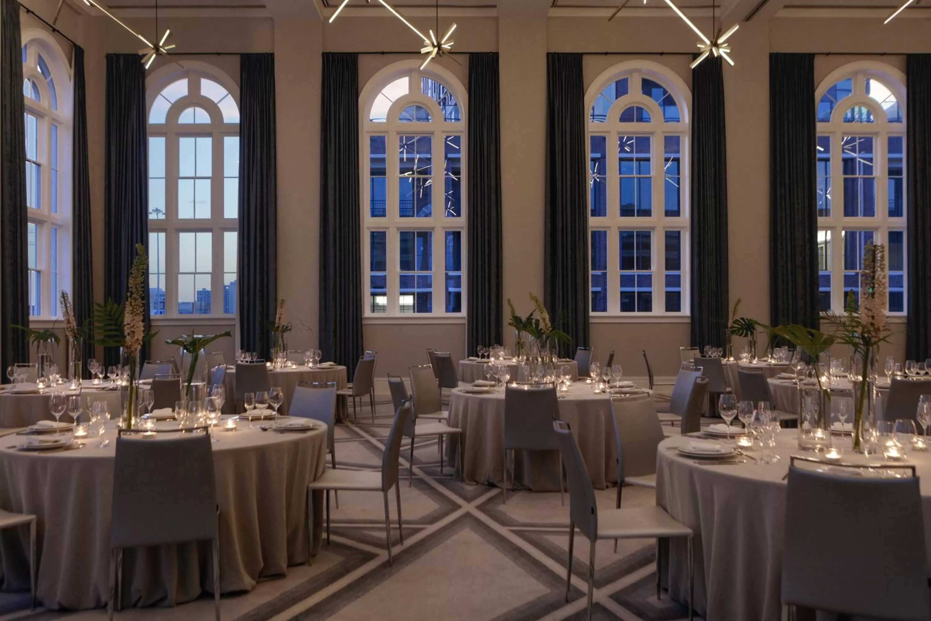 Meeting/conference room in Kimpton - Pittman Hotel by IHG