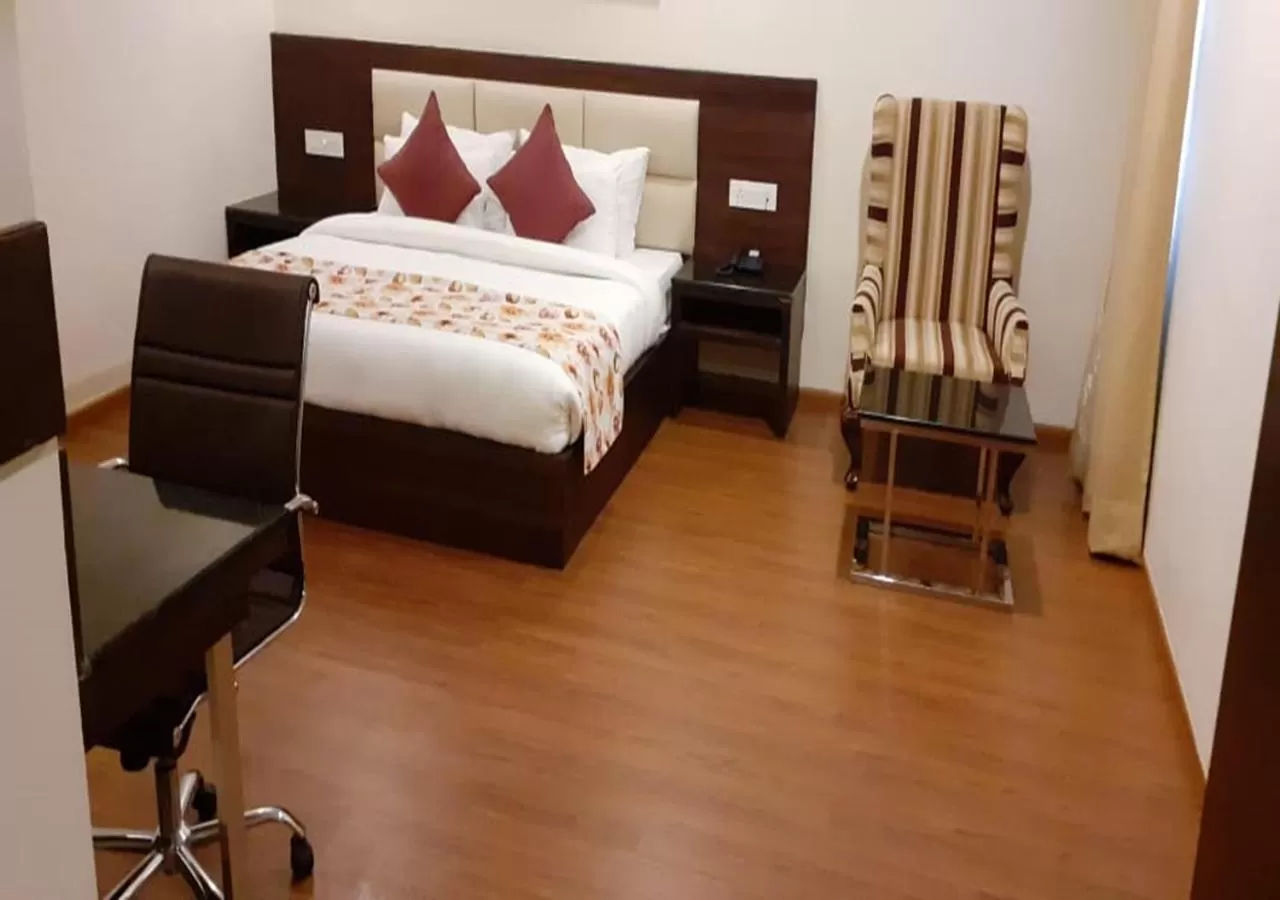 Bedroom, Bed in Clarks Inn Suites Katra