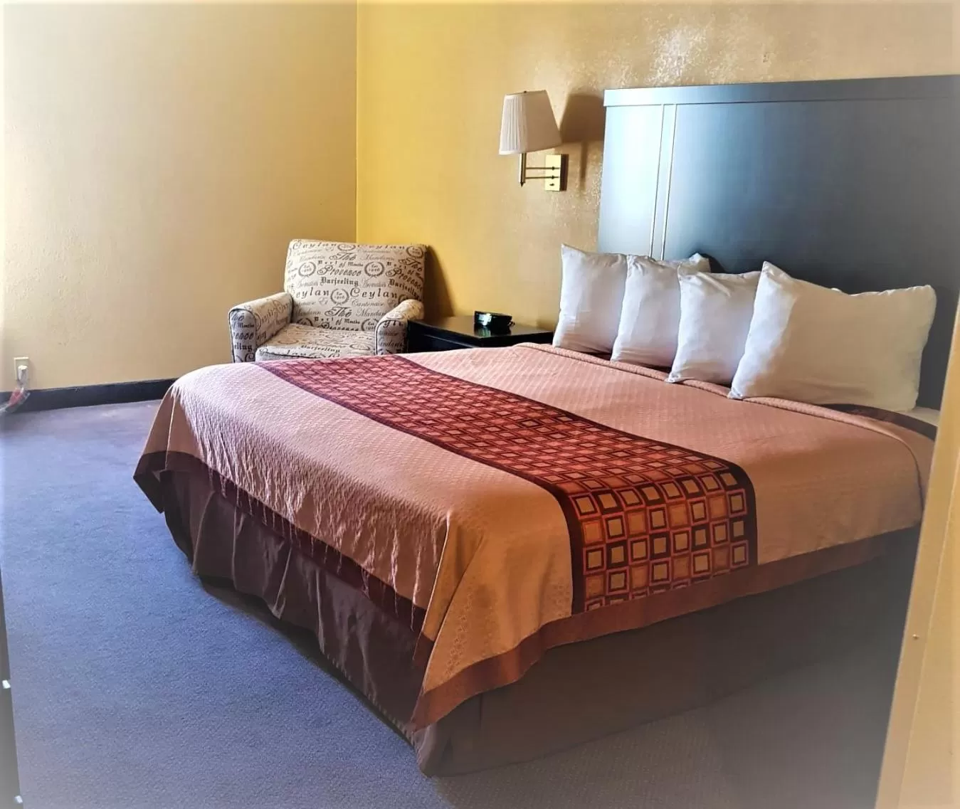 Bed in Rodeway Inn & Suites Blanding