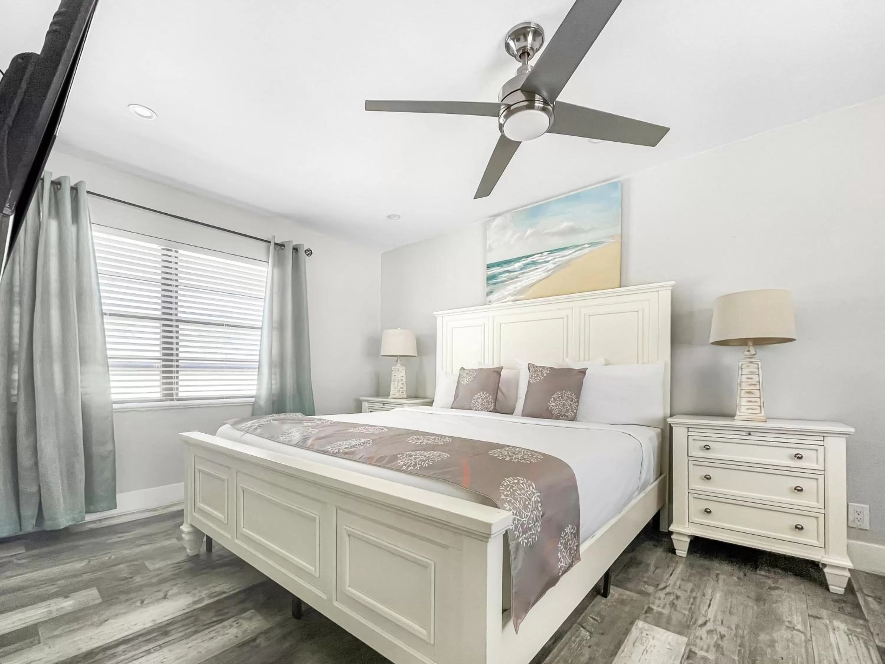 Bed in Hollywood Beach Hotels