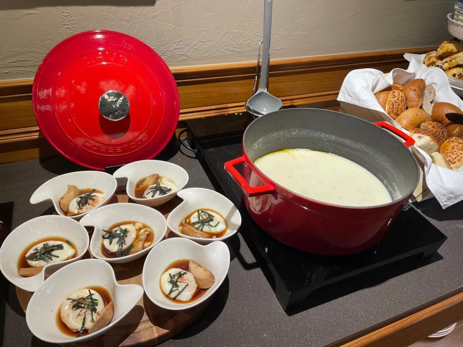 Breakfast in River inn Station