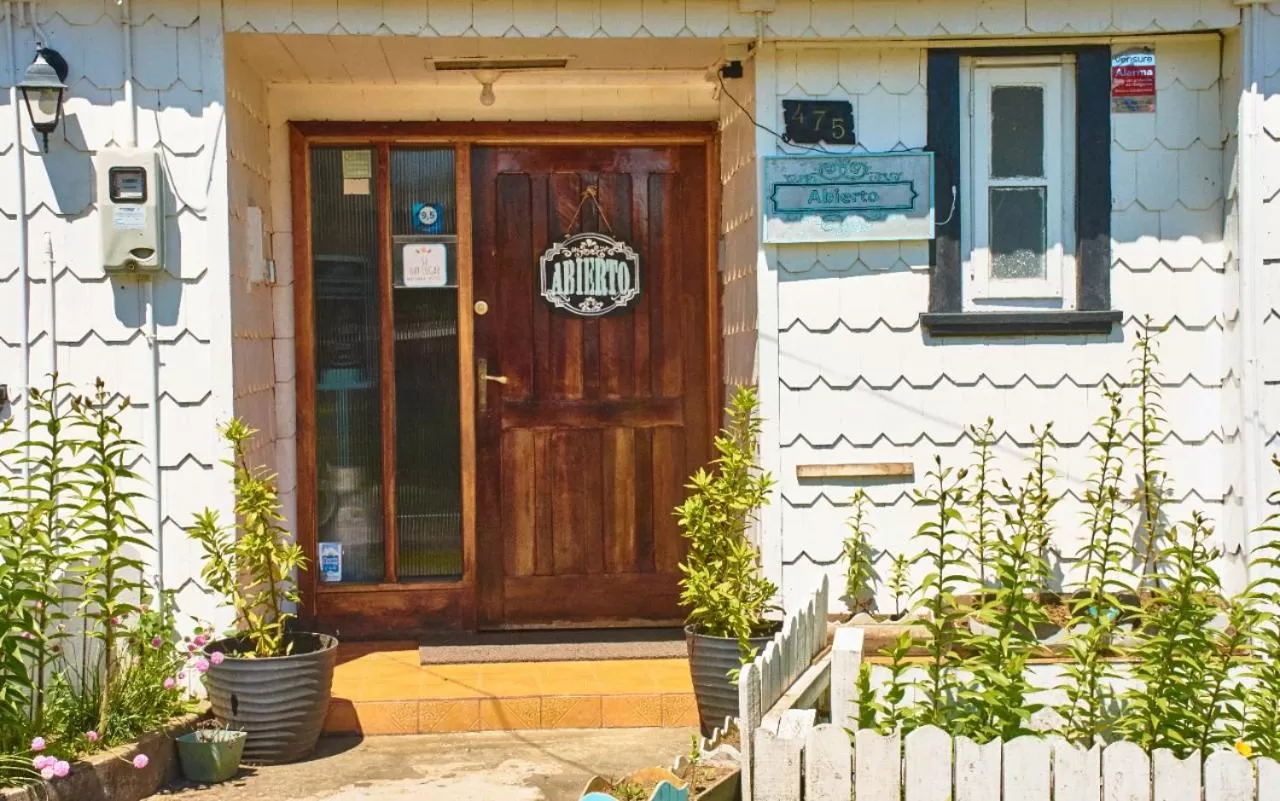 Facade/Entrance in Hostal Triwe