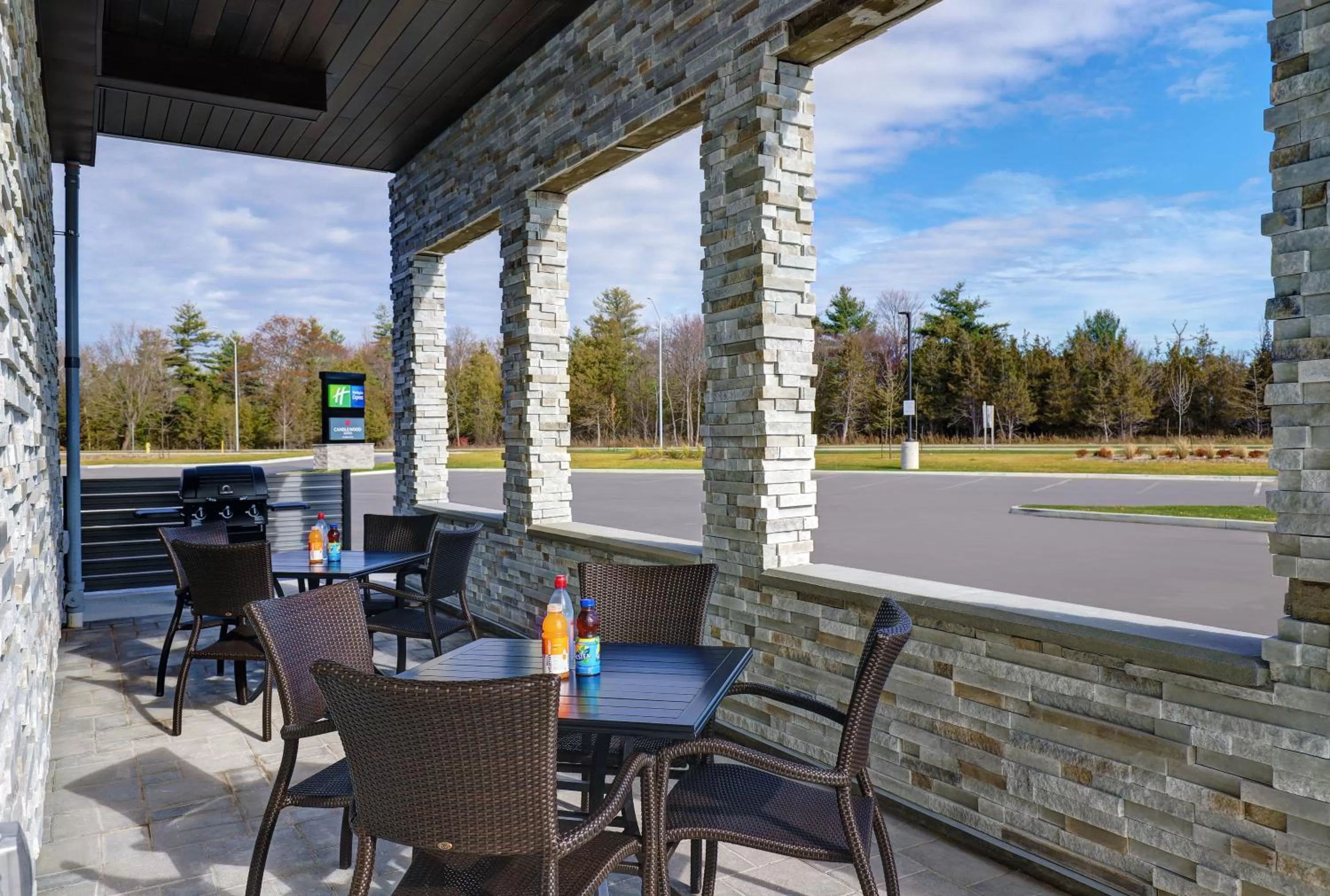 Restaurant/places to eat in Candlewood Suites - Kingston West by IHG