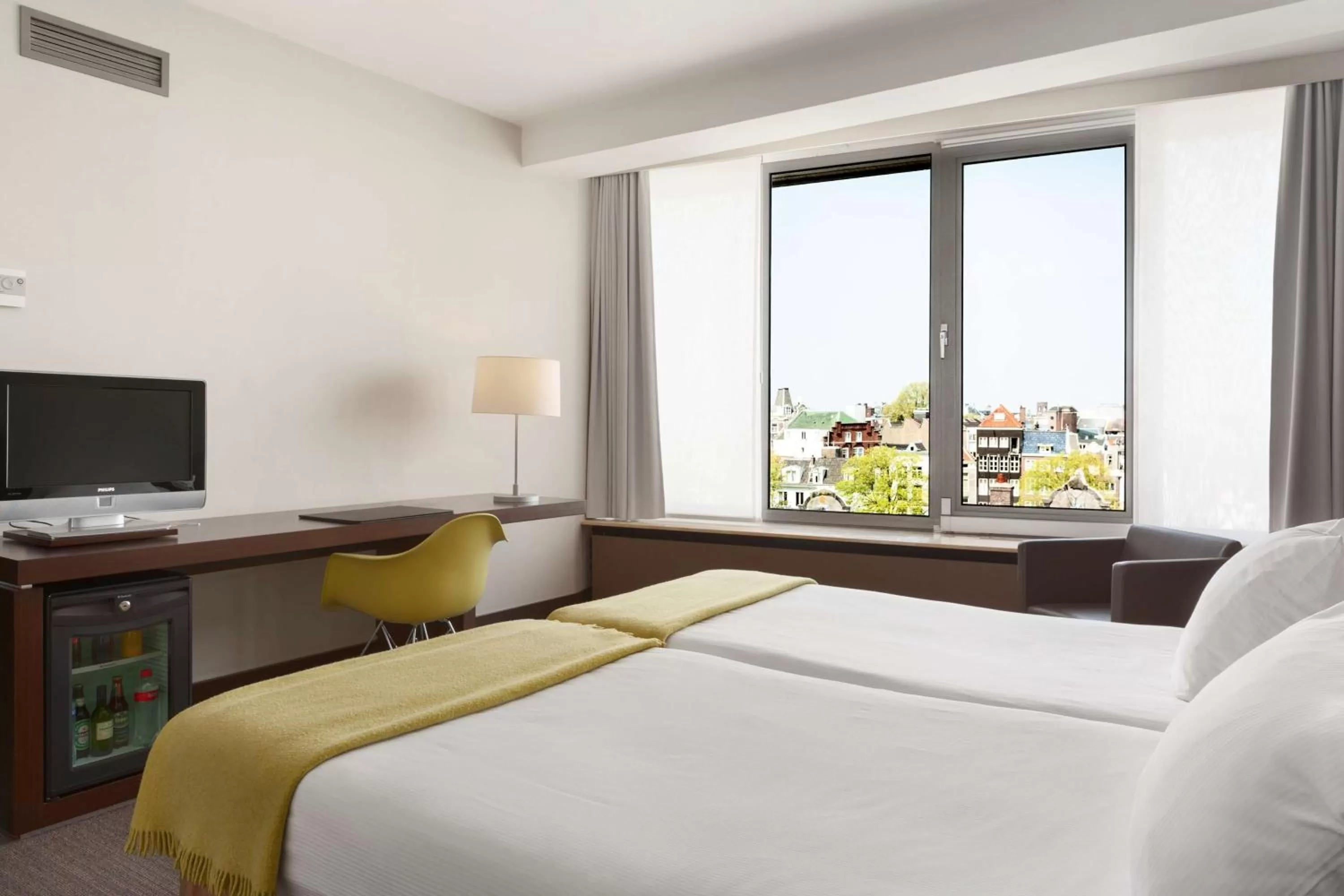 Superior Double or Twin Room with View in NH Amsterdam Caransa