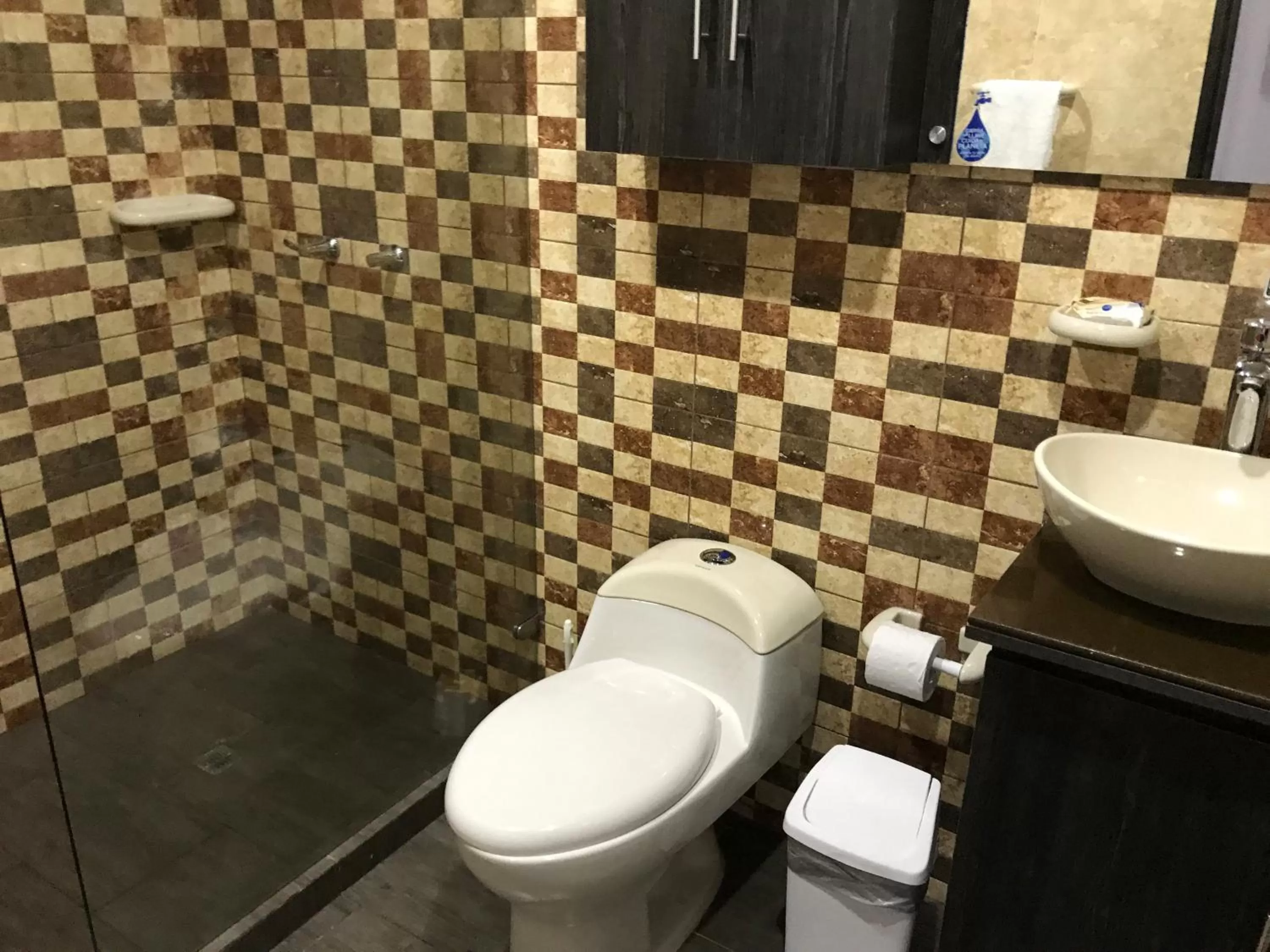 Bathroom in Hospedaje Solymar Sarie Bay