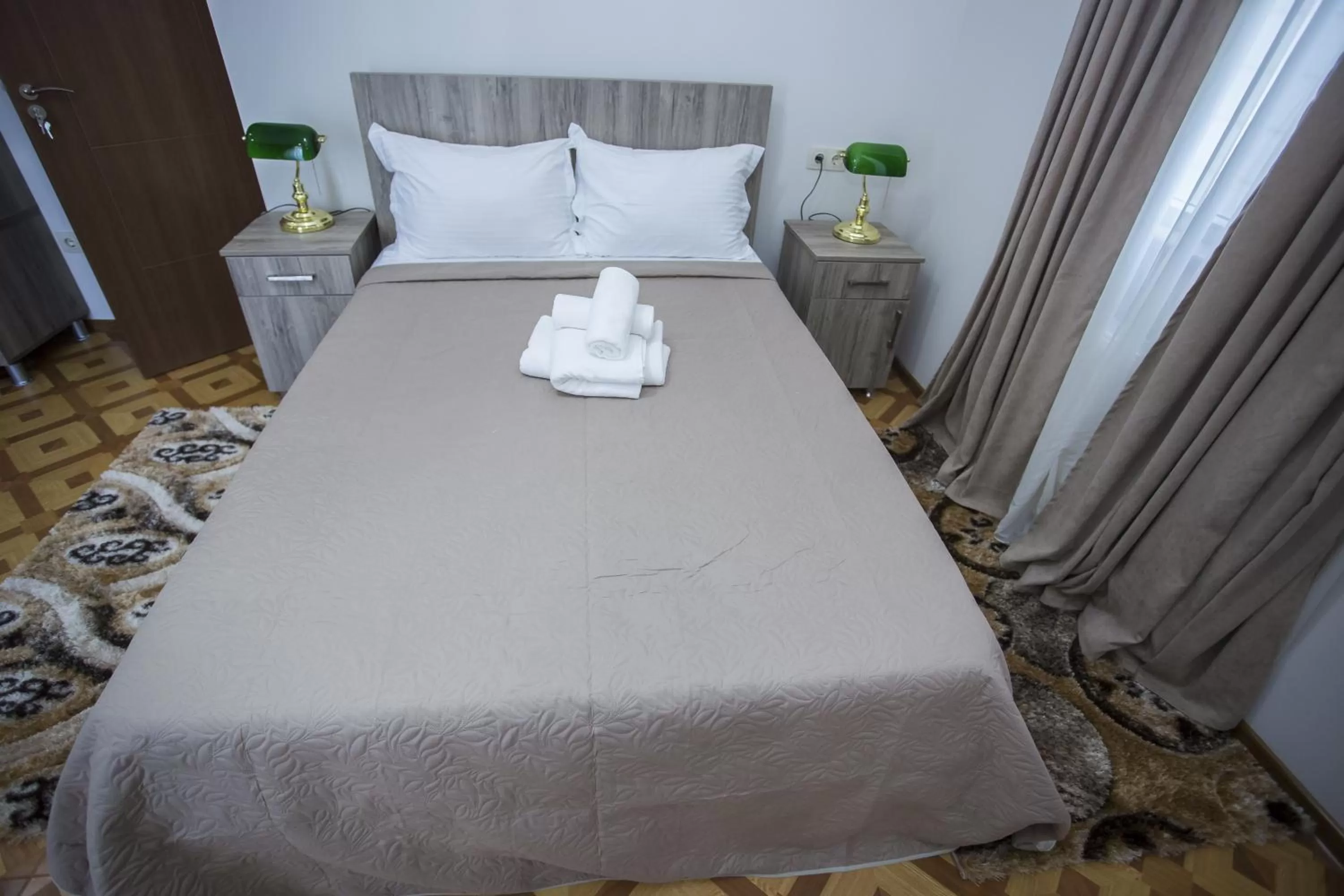 Bed in Hotel Garanti