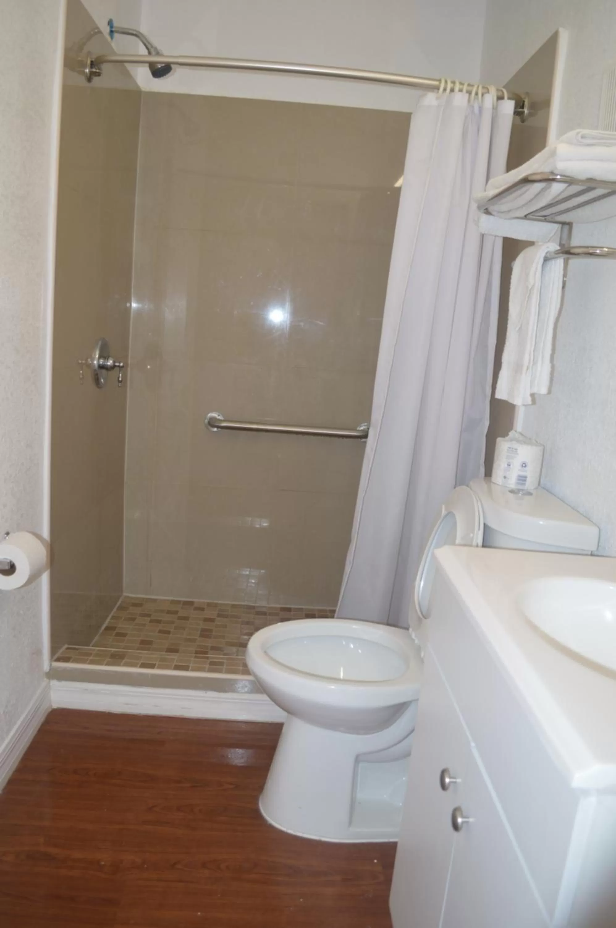 Bathroom in Tarpon Inn