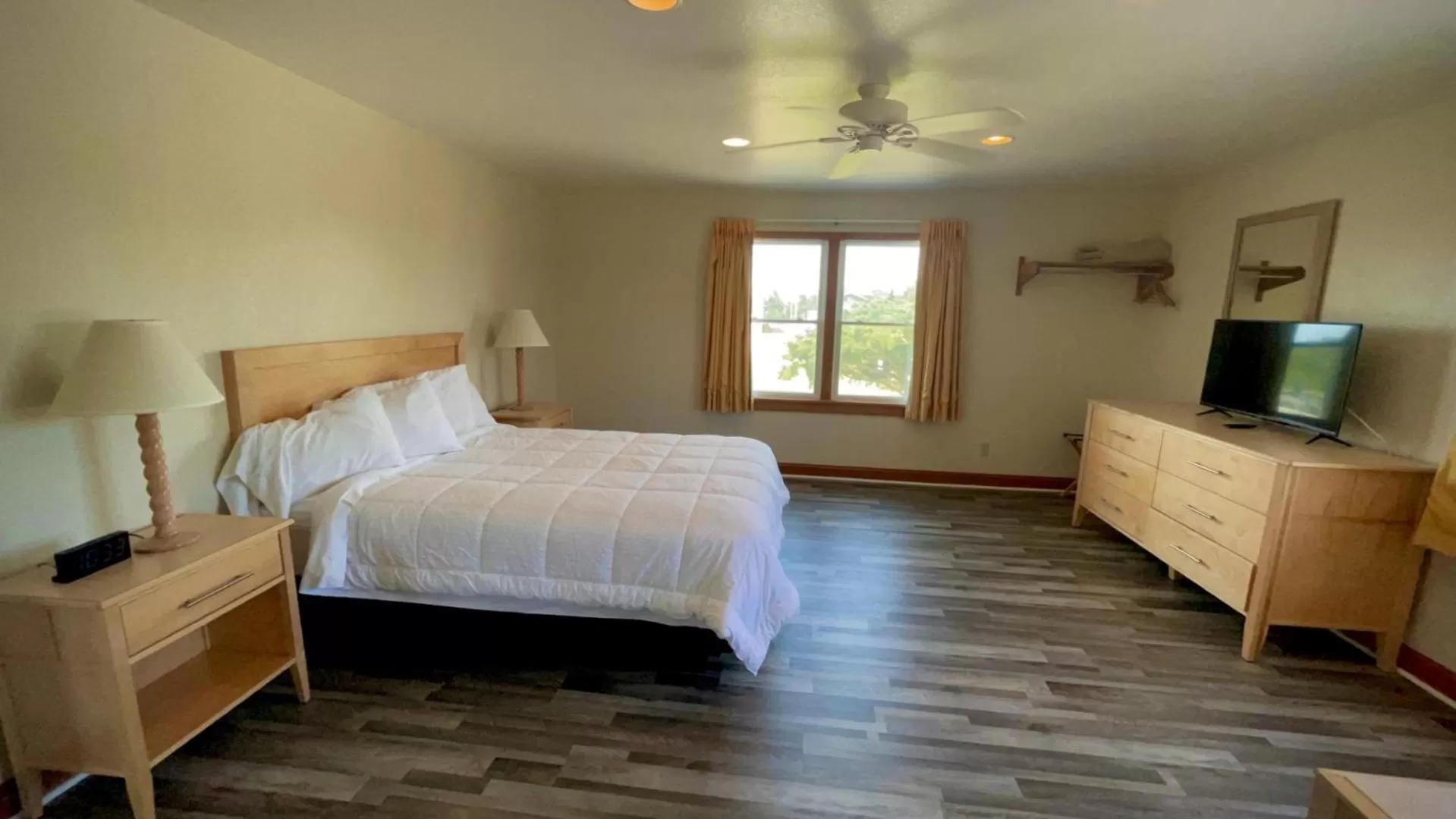 TV and multimedia, Bed in Pony Island Inn