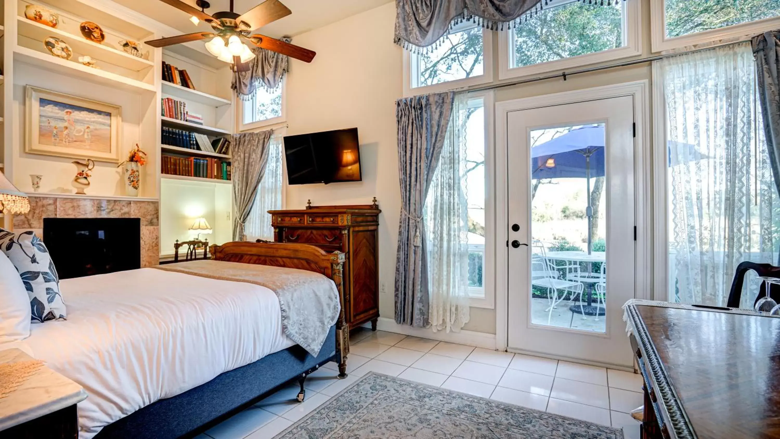 Suite with Terrace in The River Belle Inn Suite with Terrace in The River Belle Inn