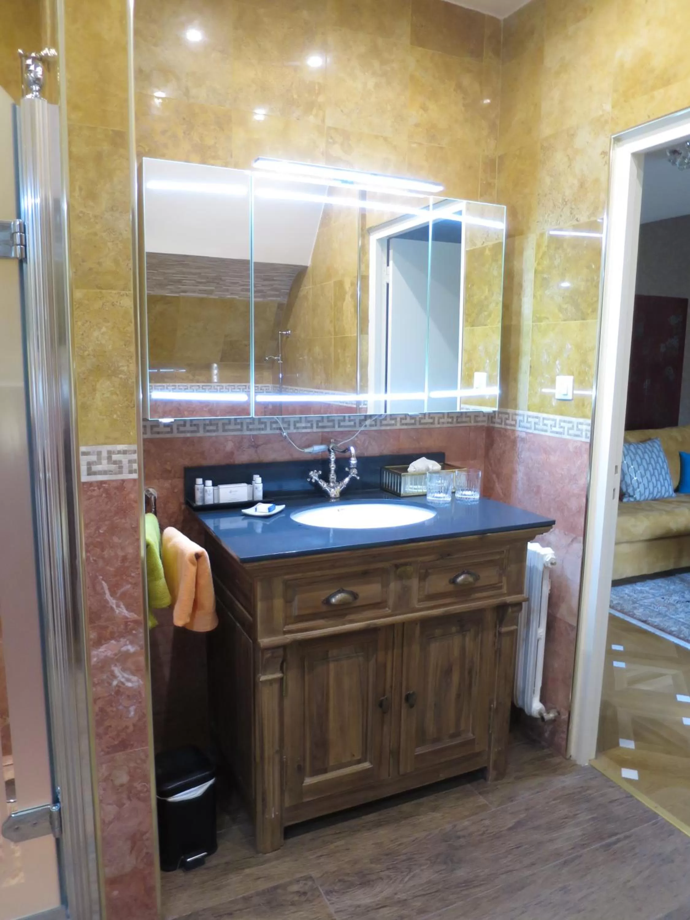 Shower, Bathroom in KerBlondel