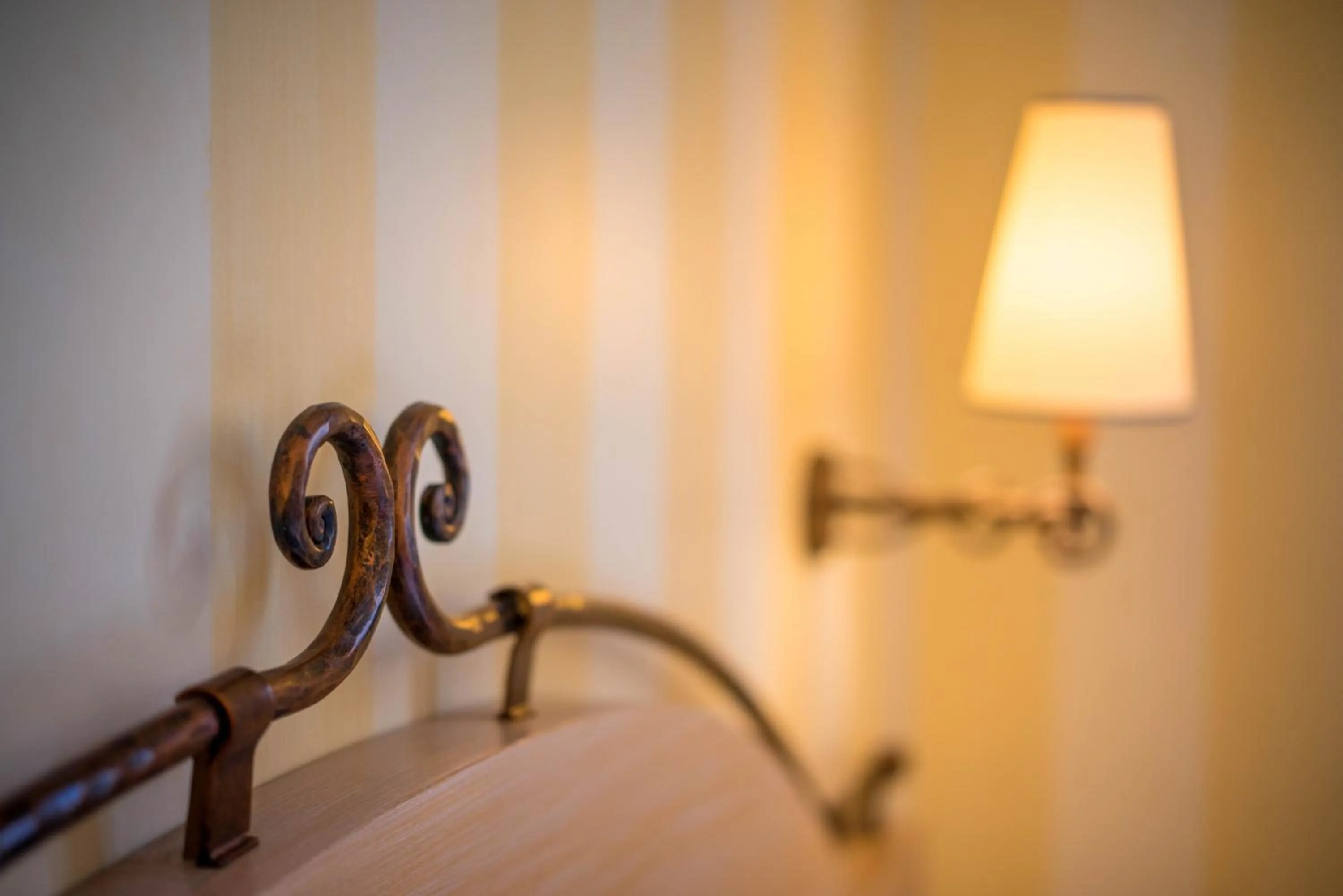 Bed in Hotel Delambre