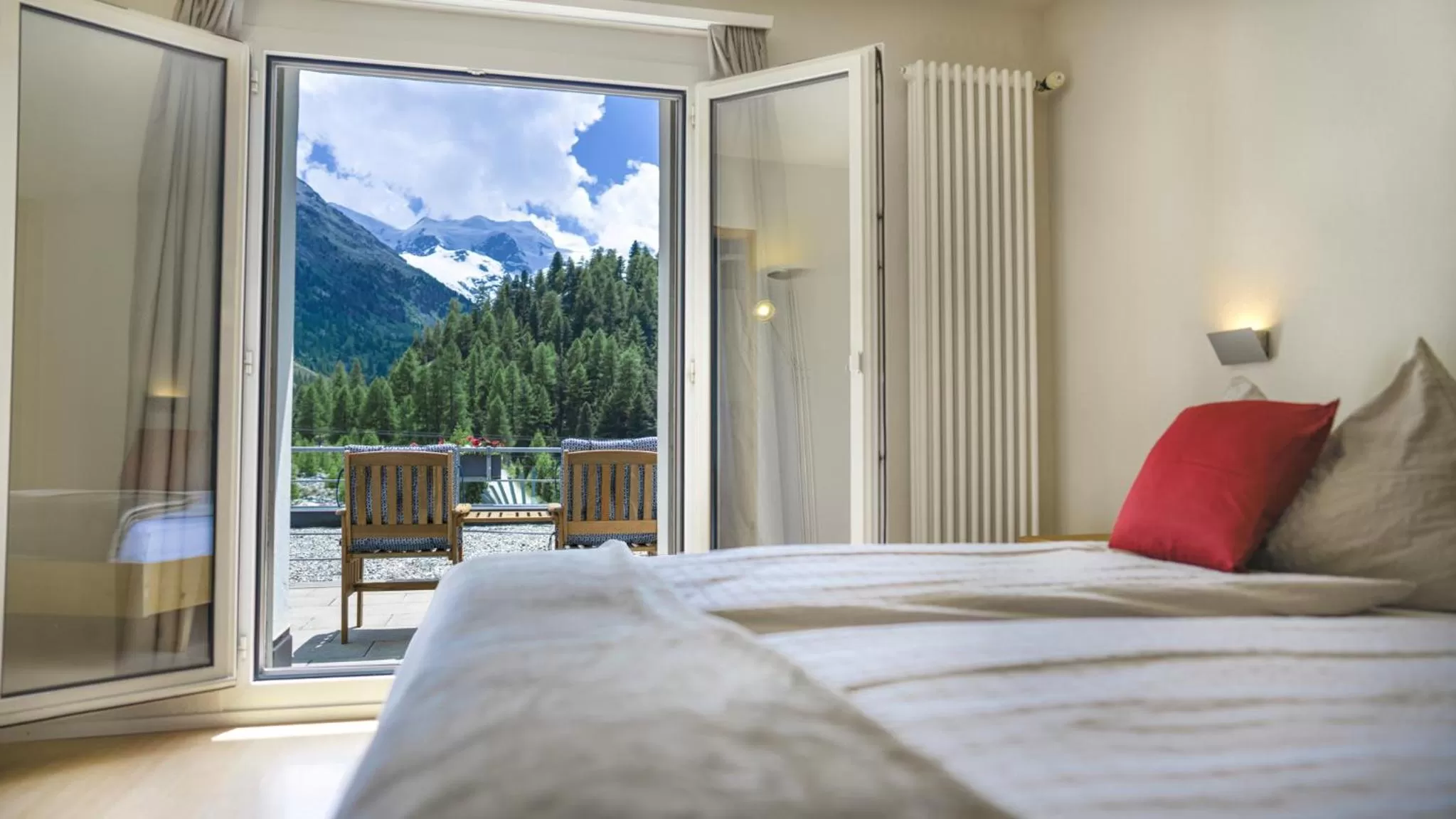 Photo of the whole room, Bed in Hotel Morteratsch