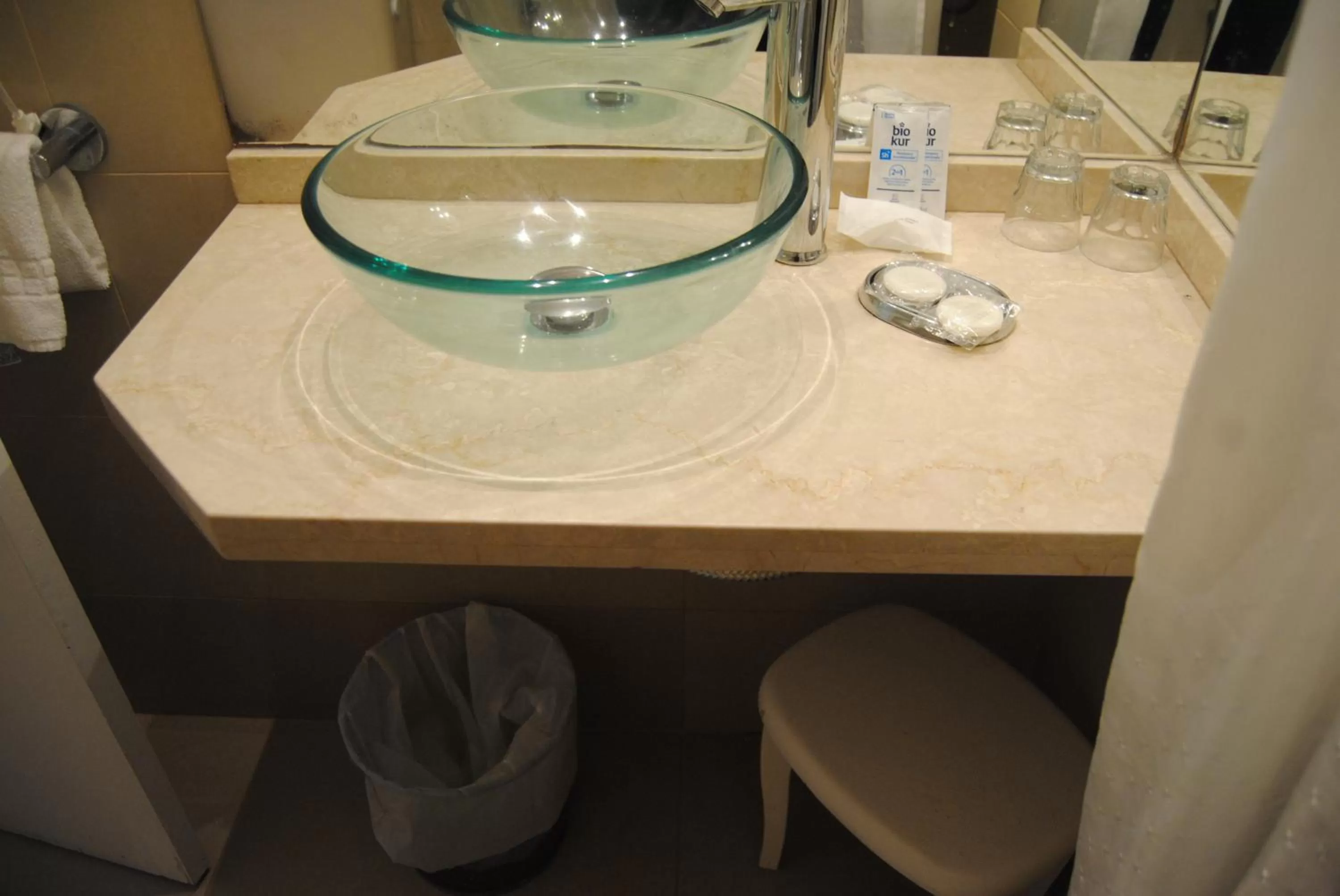 Bathroom in Hotel Iberia