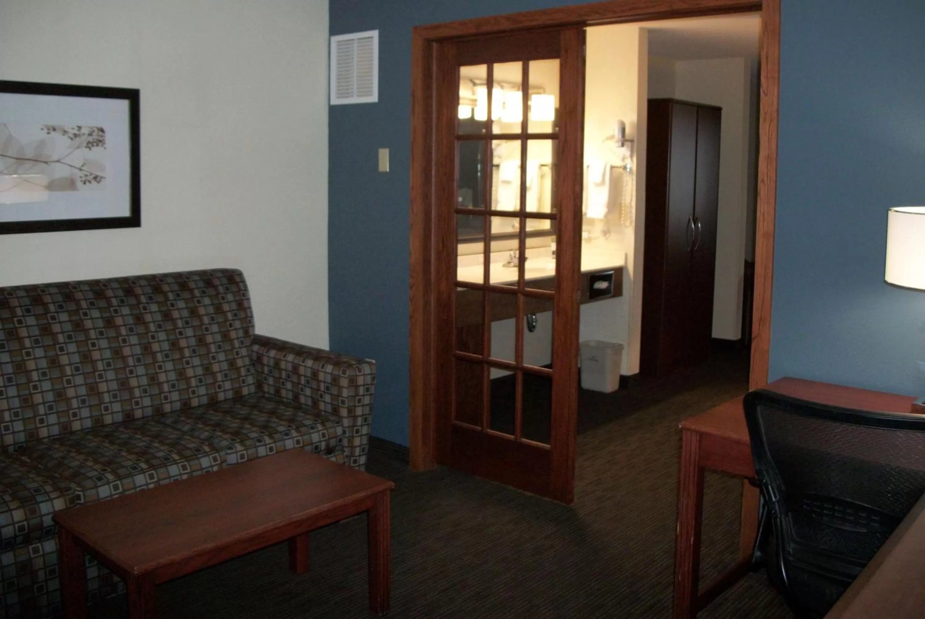 Photo of the whole room in AmericInn by Wyndham Beulah