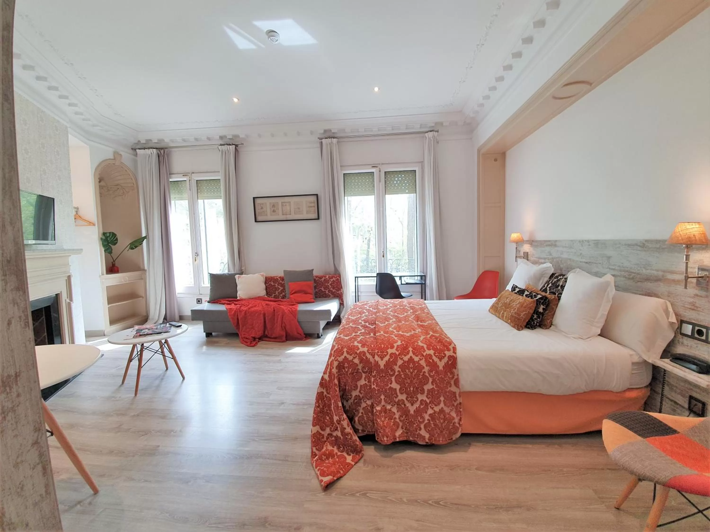 Bed in DreamKeys Barcelona City