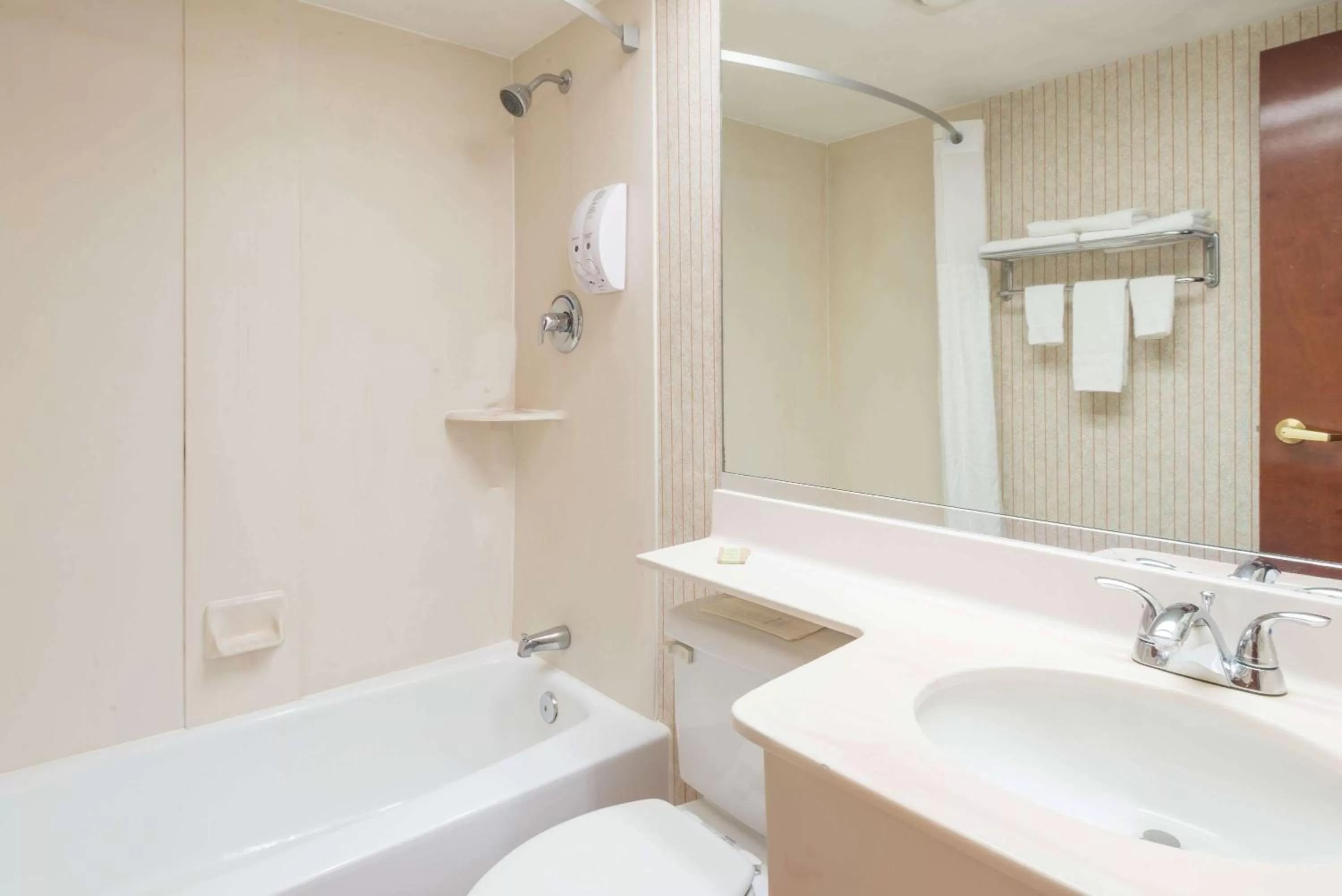 Bathroom in Super 8 by Wyndham West Greenwich/Providence