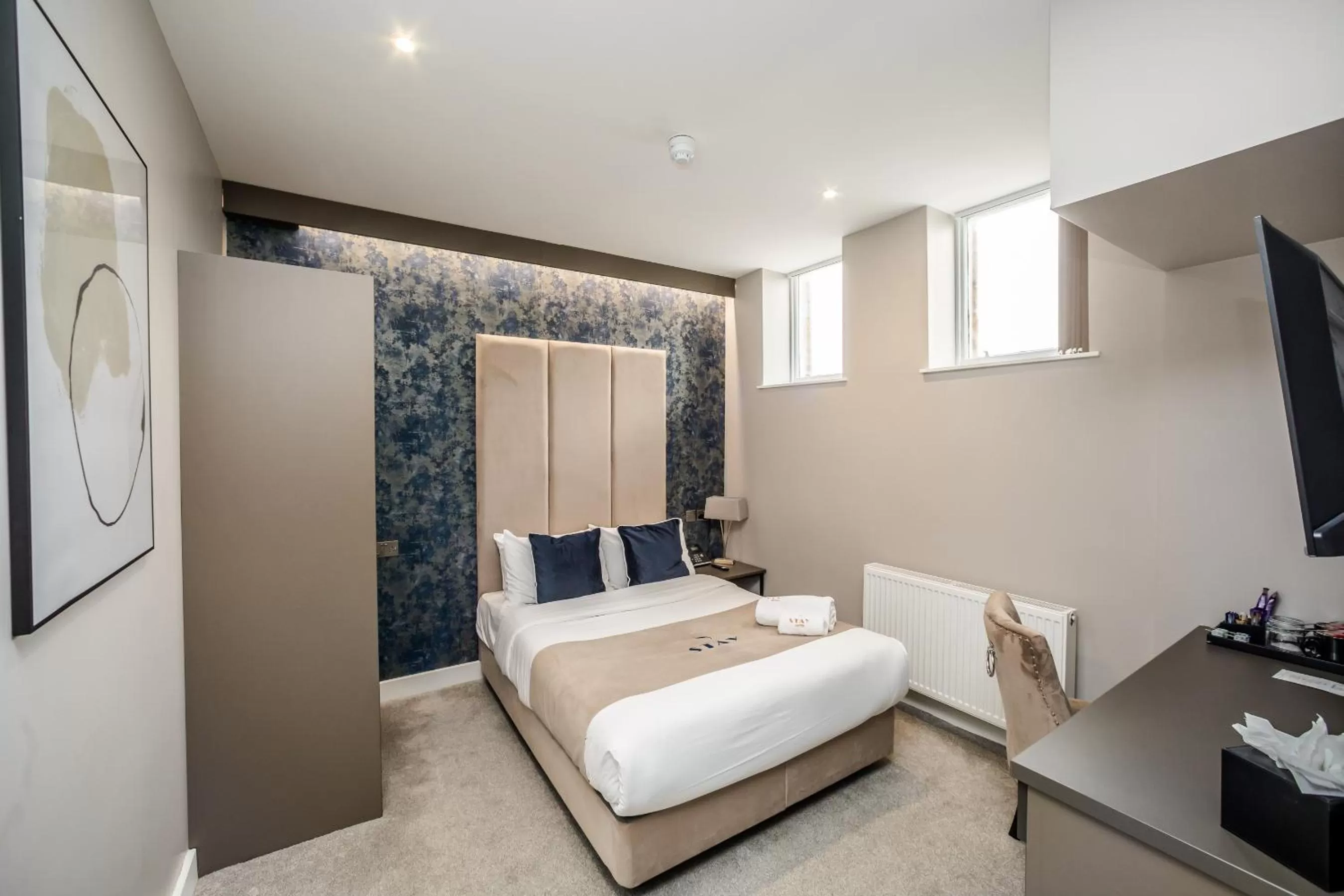 Bedroom, Bed in Stay Hotel