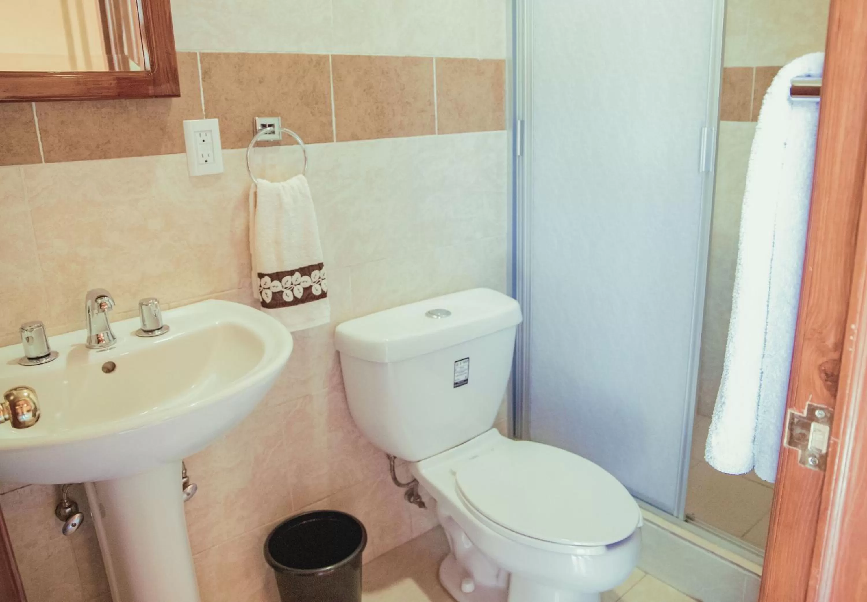 Deluxe Queen Room with Two Queen Beds - single occupancy in Cuartel 1914 - Hotel Boutique