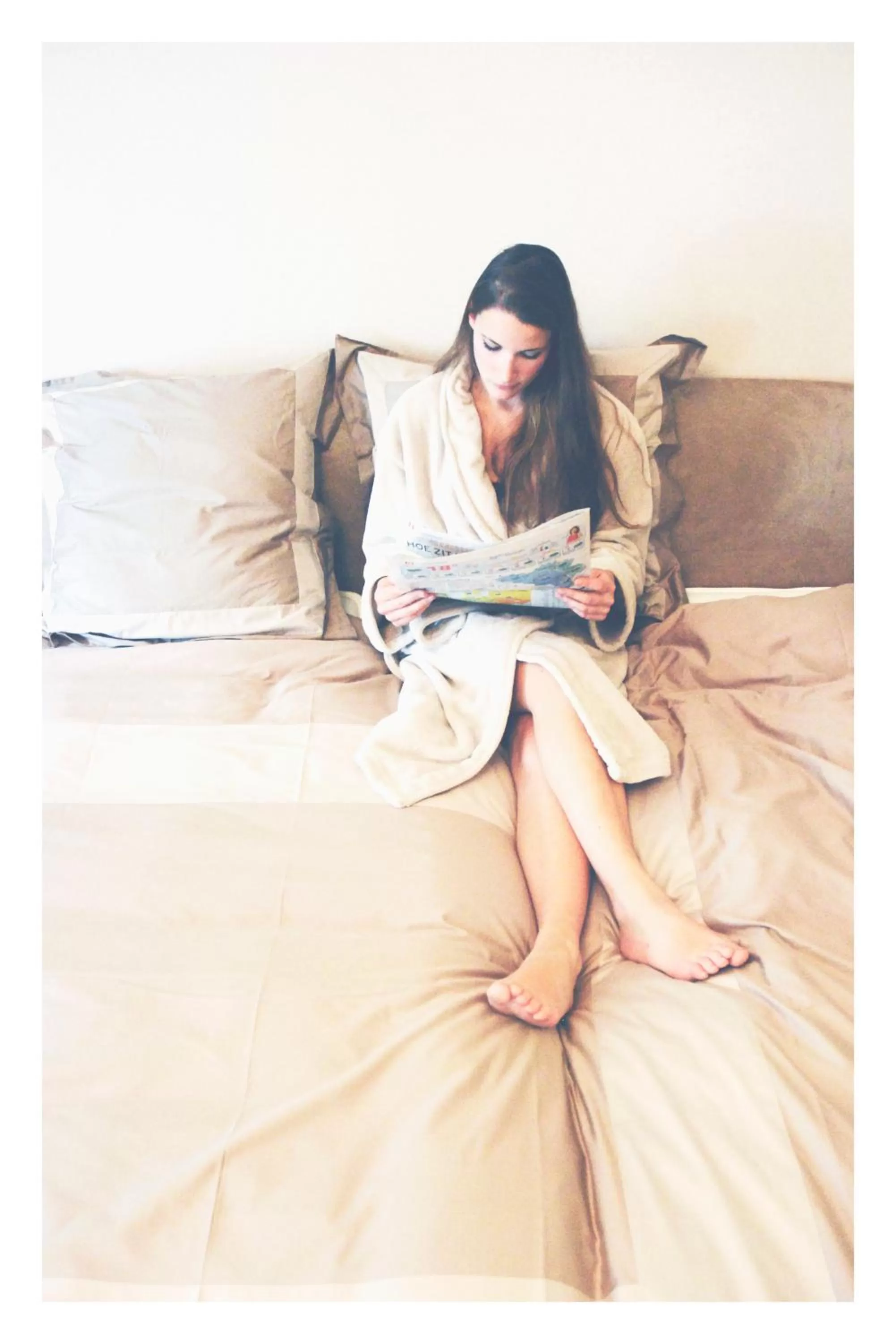 People, Bed in Dendernachten