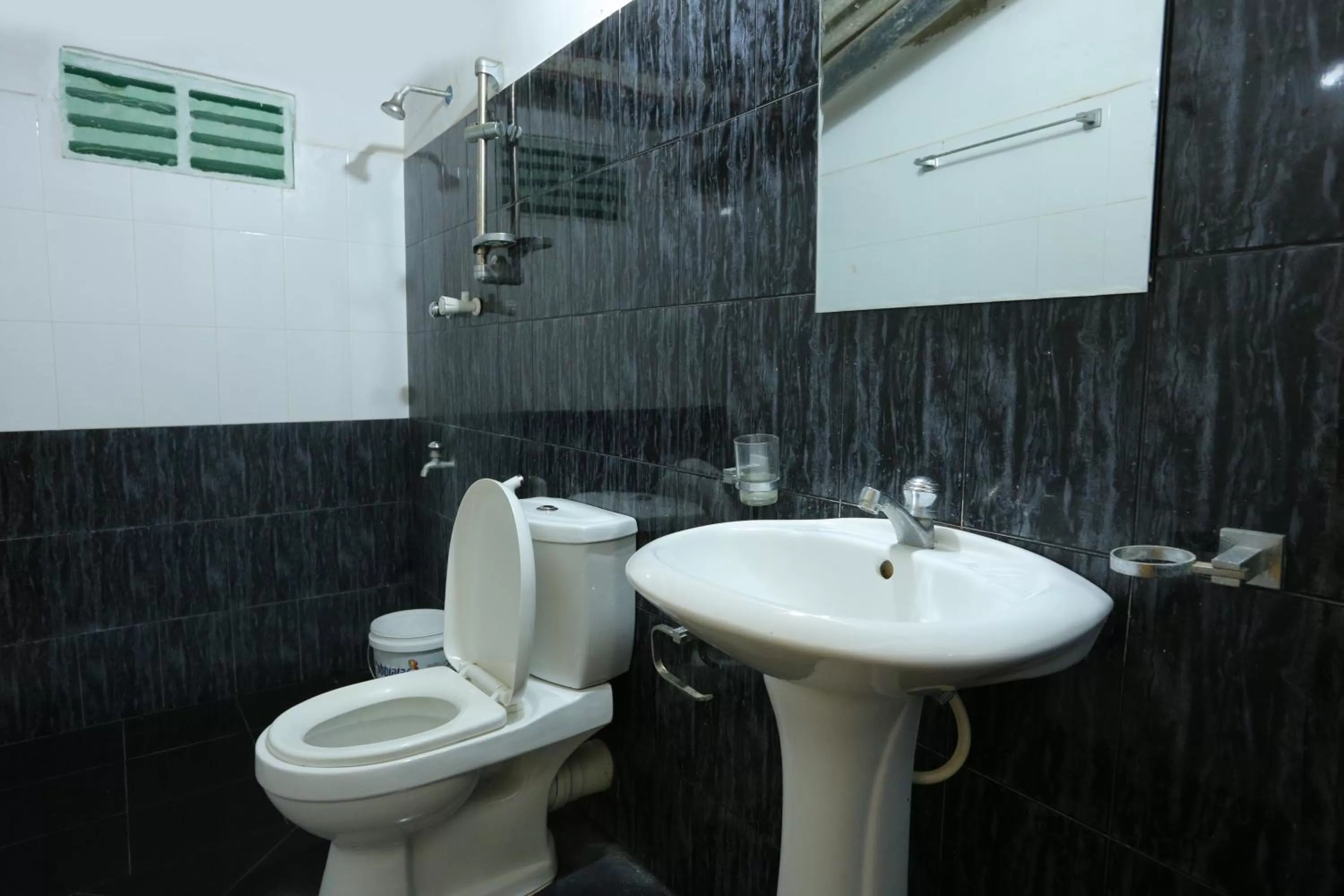 Bathroom in Hotel Savonrich