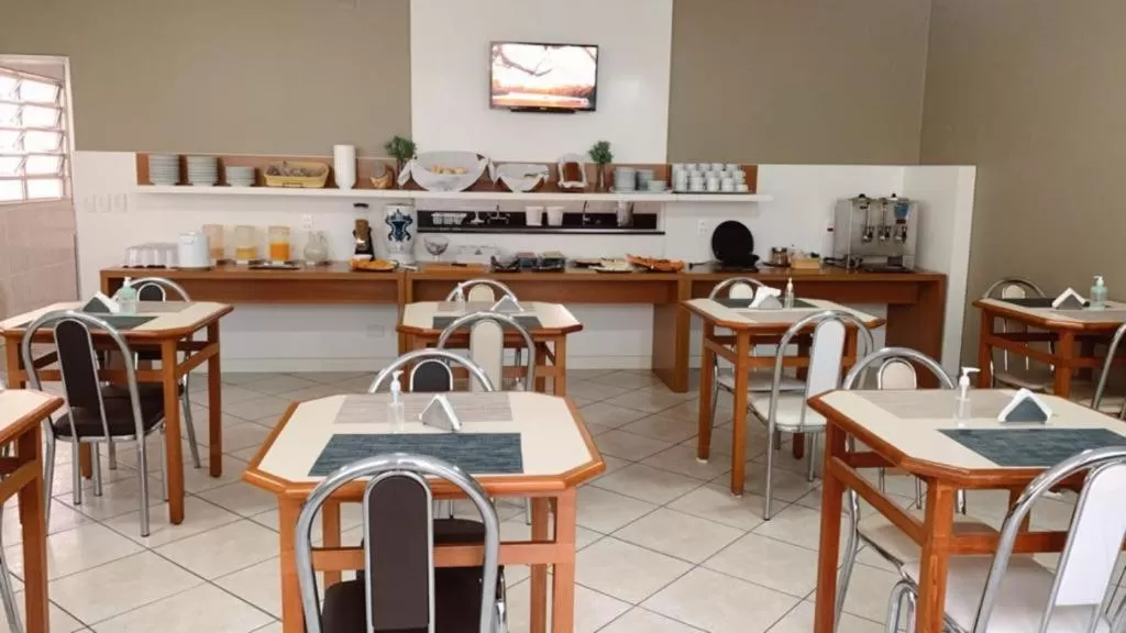 Breakfast, Restaurant/Places to Eat in Hotel Cisne