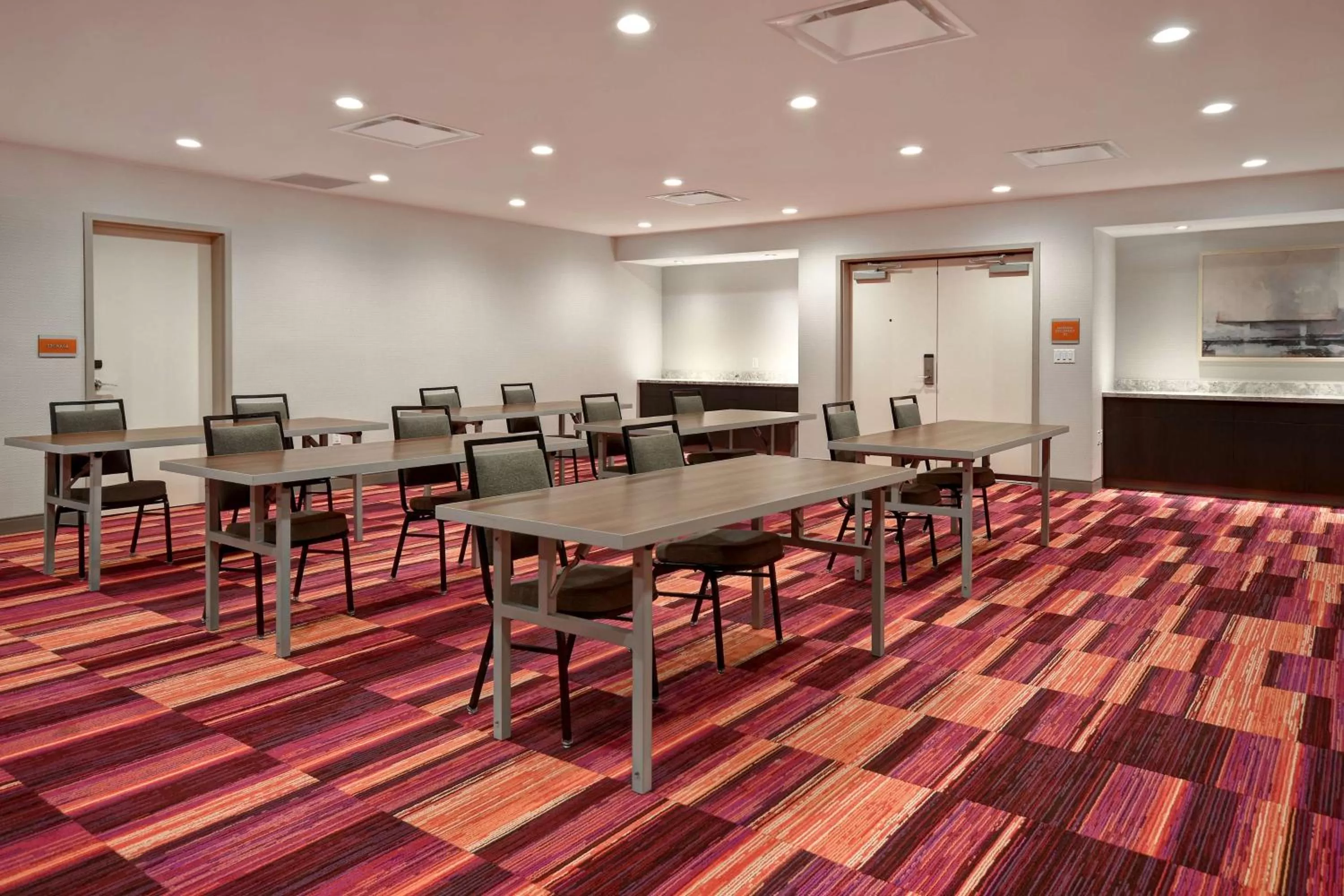 Meeting/conference room in Home2 Suites Eau Claire South, Wi