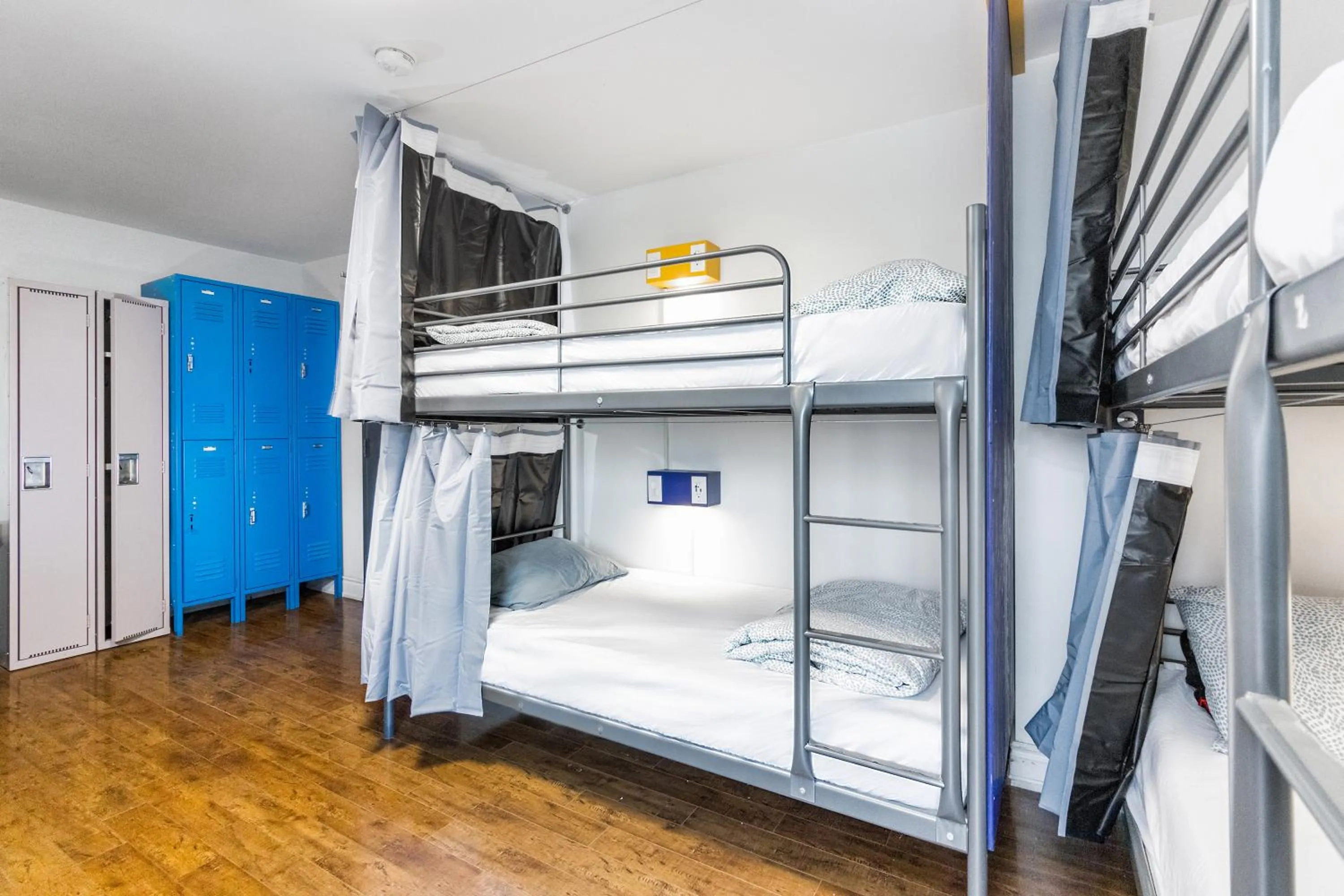 Balcony/Terrace, Bed in Samesun Toronto