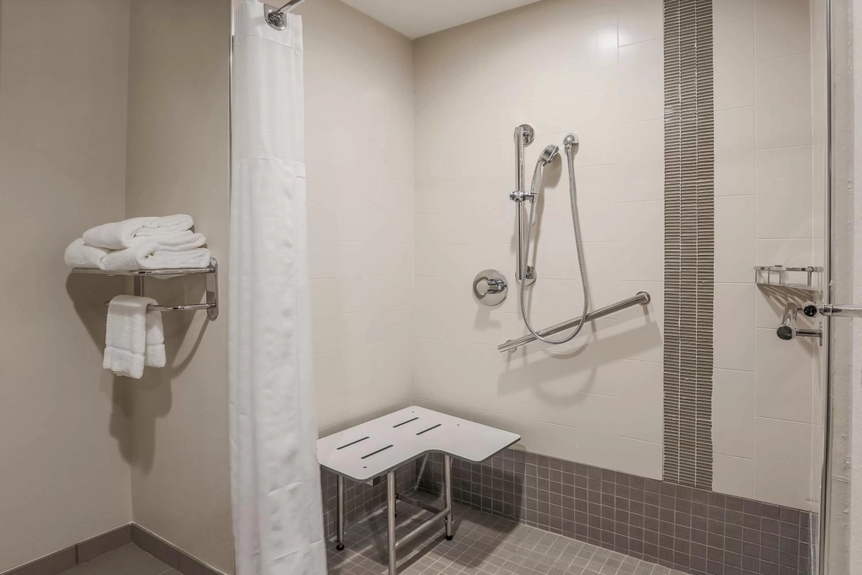 Shower in Hyatt Place Waco - South