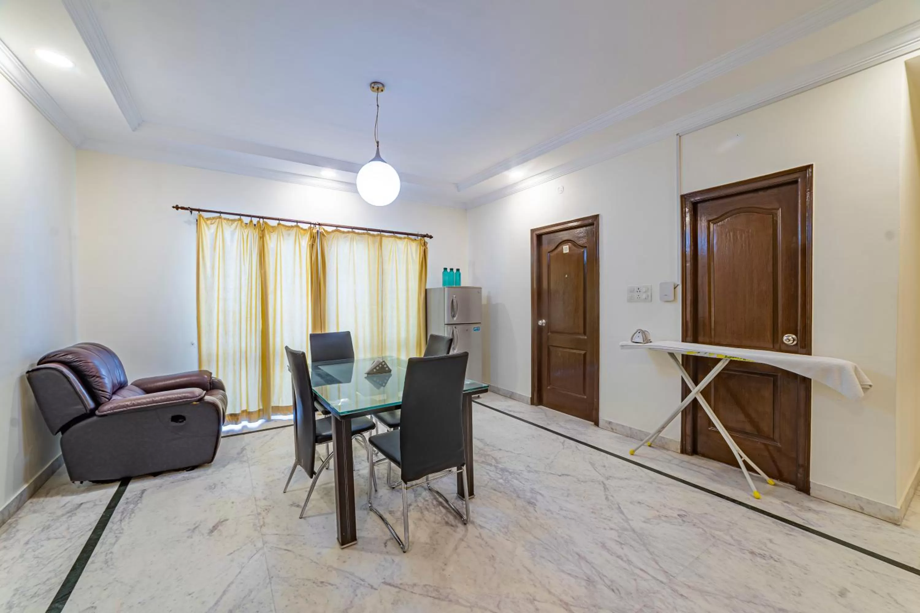 Dining area in Hotel Athome & Serviced Apartments by Deccan Serai Hotels