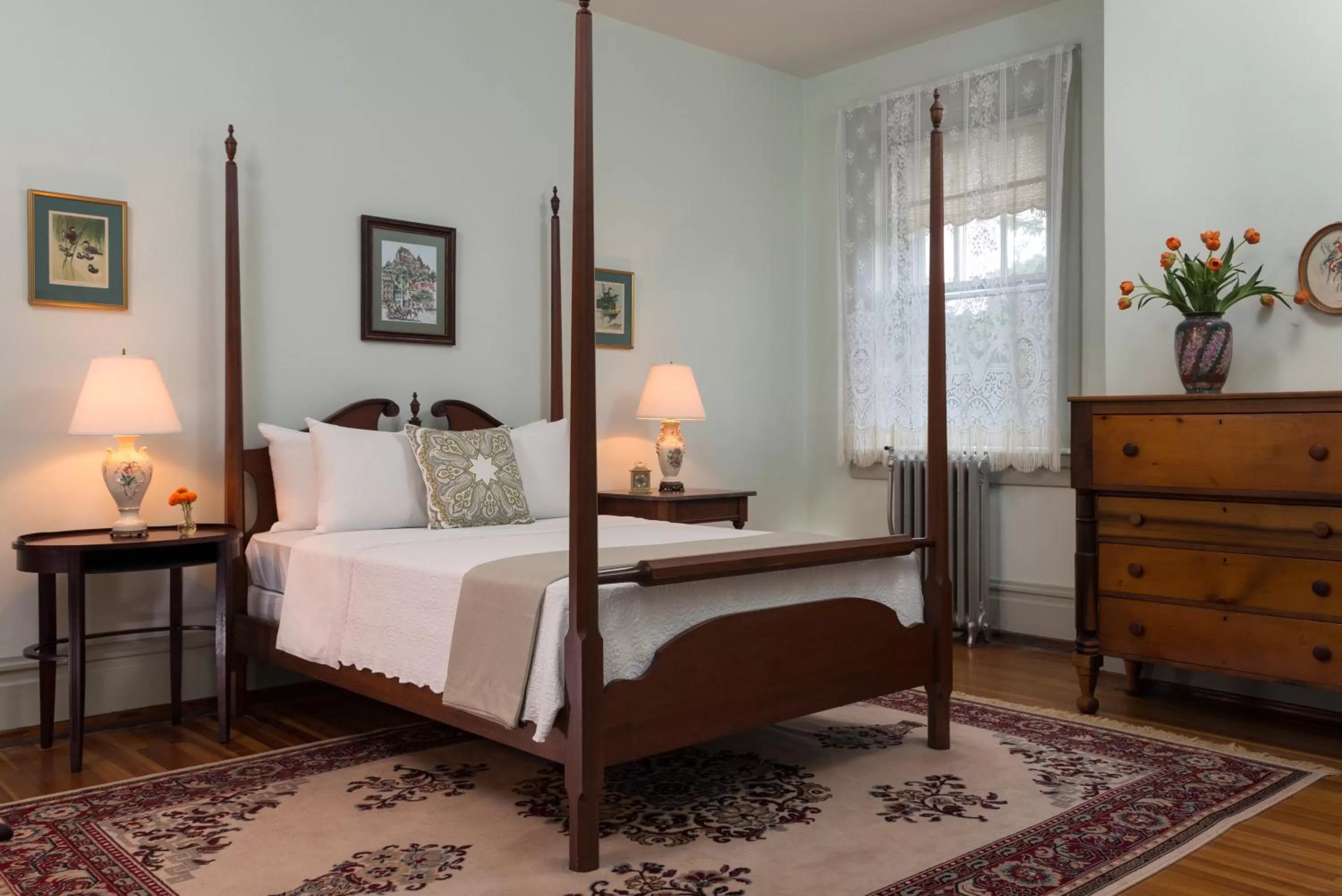 Bedroom, Bed in Mercersburg Inn