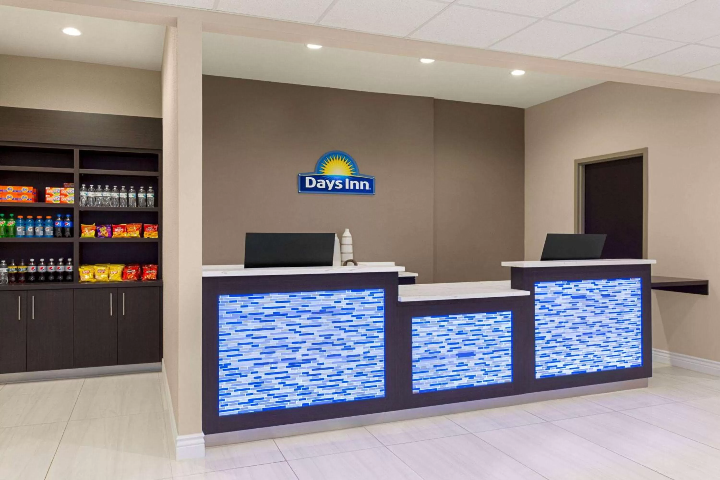Restaurant/places to eat in Days Inn & Suites by Wyndham Greater Tomball