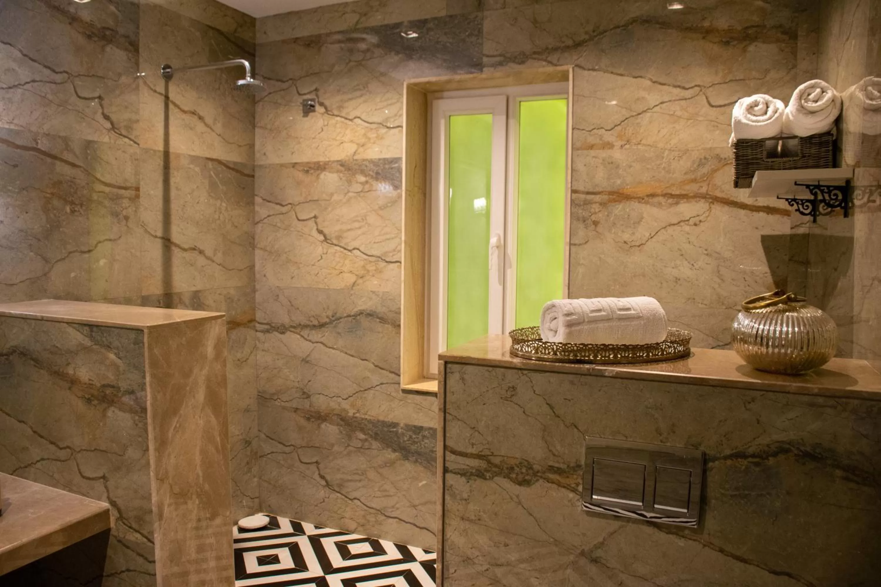 Bathroom in Dileep Kothi - A Royal Boutique Luxury Suites in Jaipur