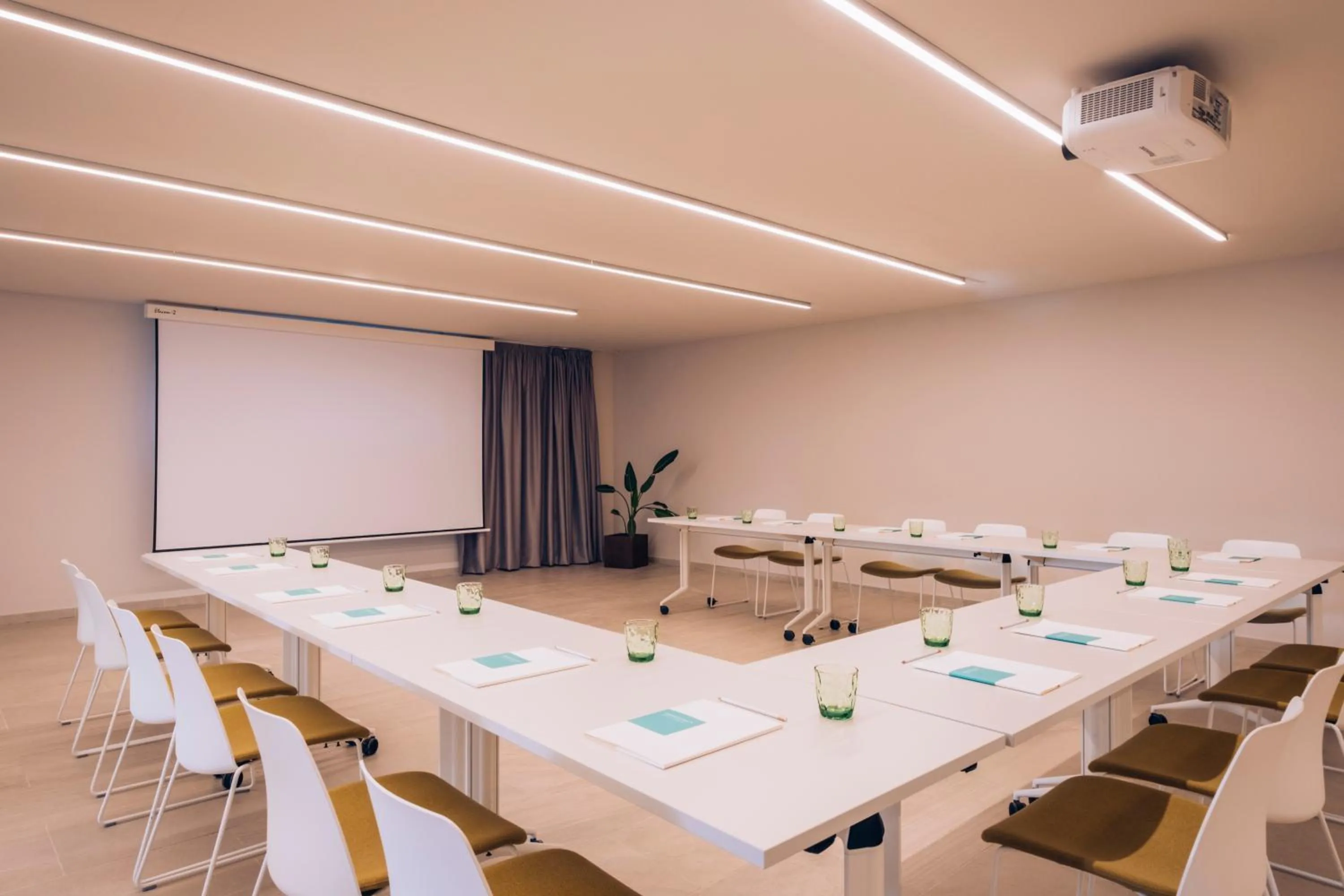 Business facilities in Iberostar Selection Llaut Palma- Adults Only