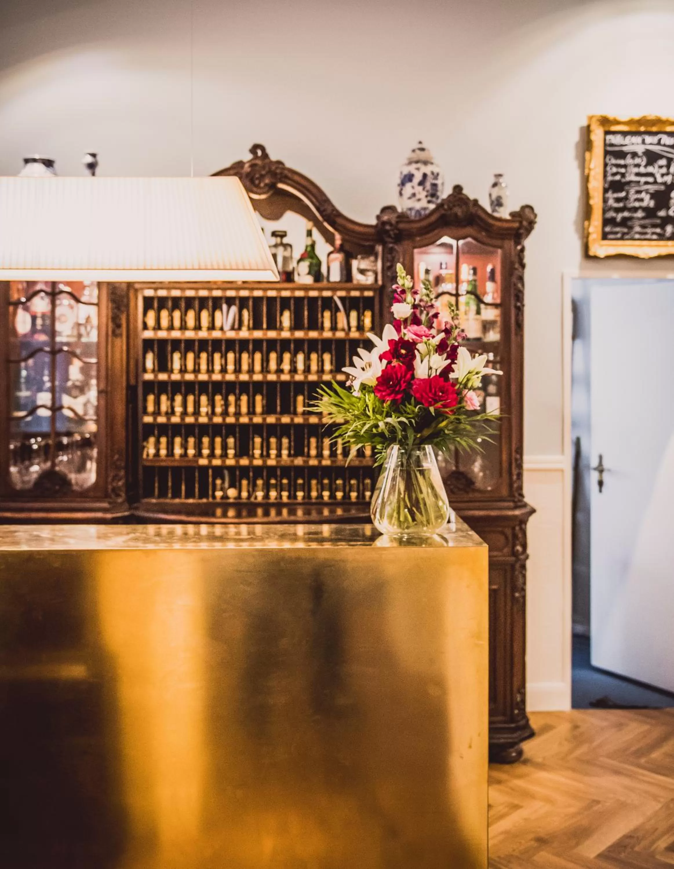 Lobby or reception in HENRI Hotel Berlin Kurfürstendamm