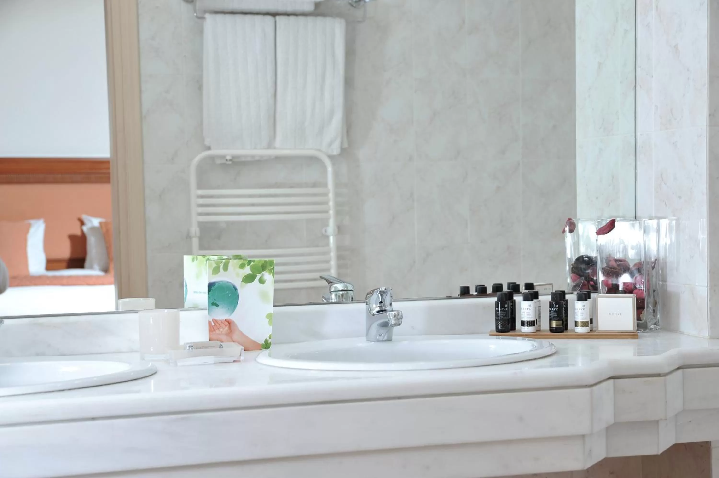 Bathroom in Athens Atrium Hotel & Jacuzzi Suites