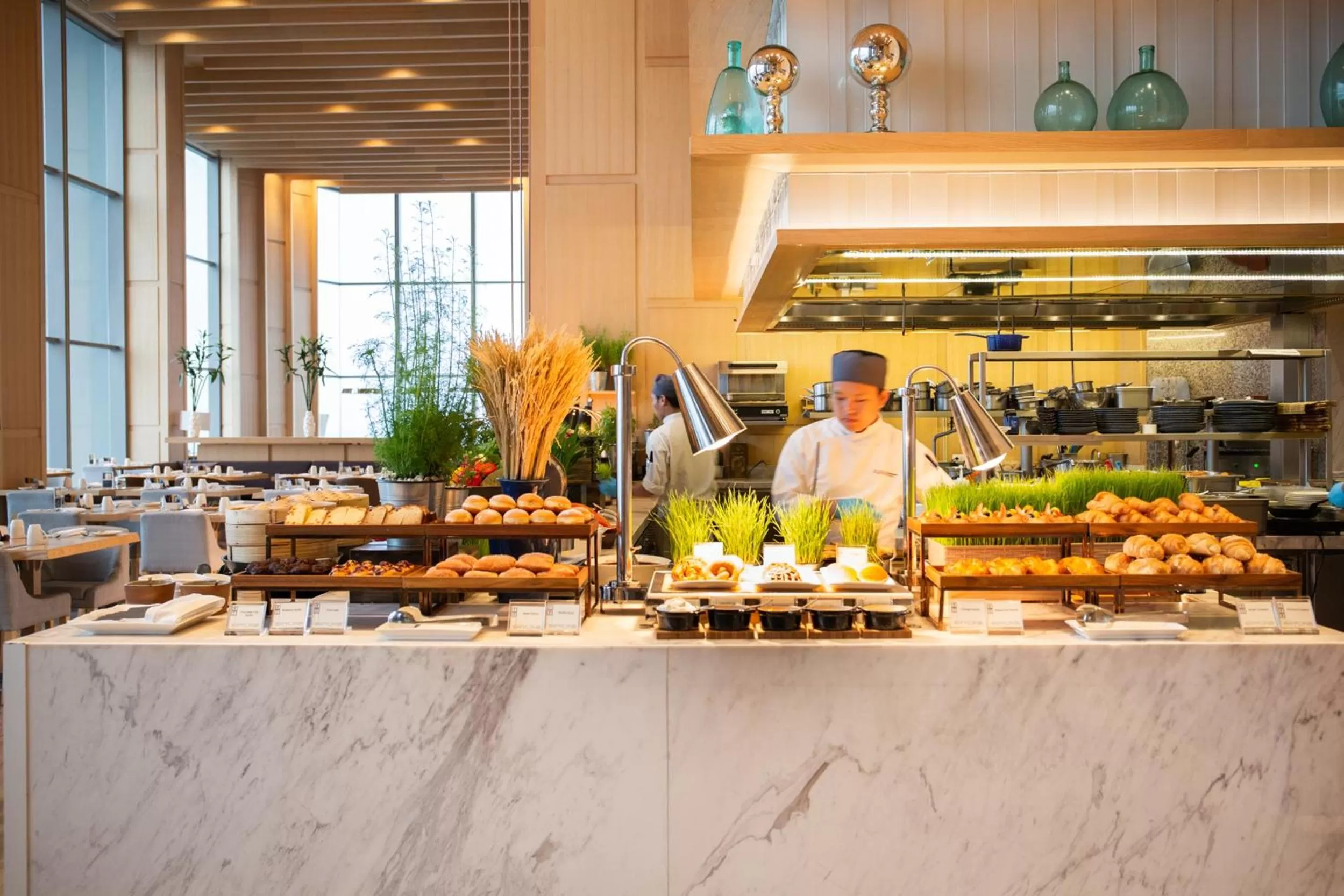 Food and drinks in Avani Plus Riverside Bangkok Hotel