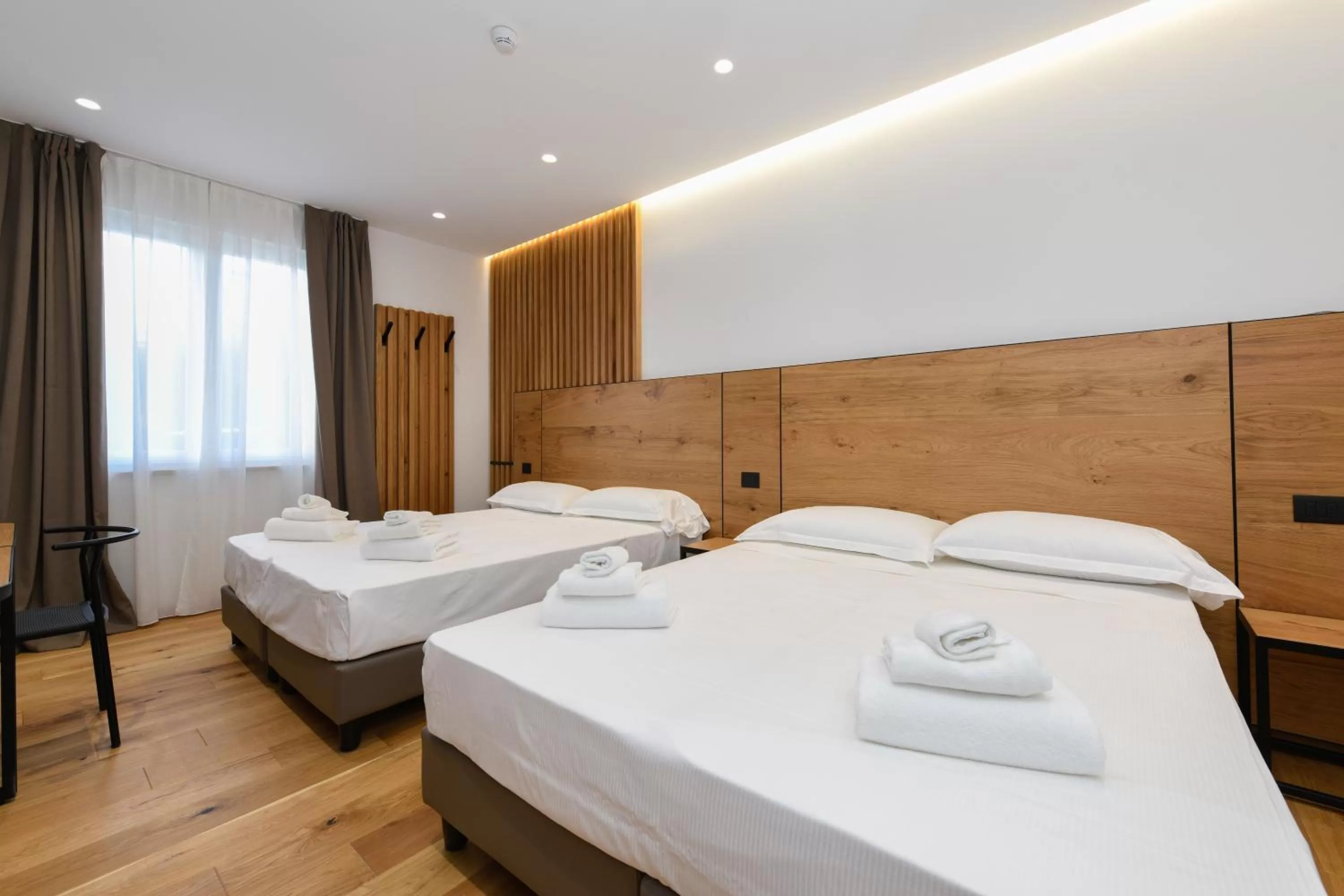 Bed in Best Western Hotel Arya