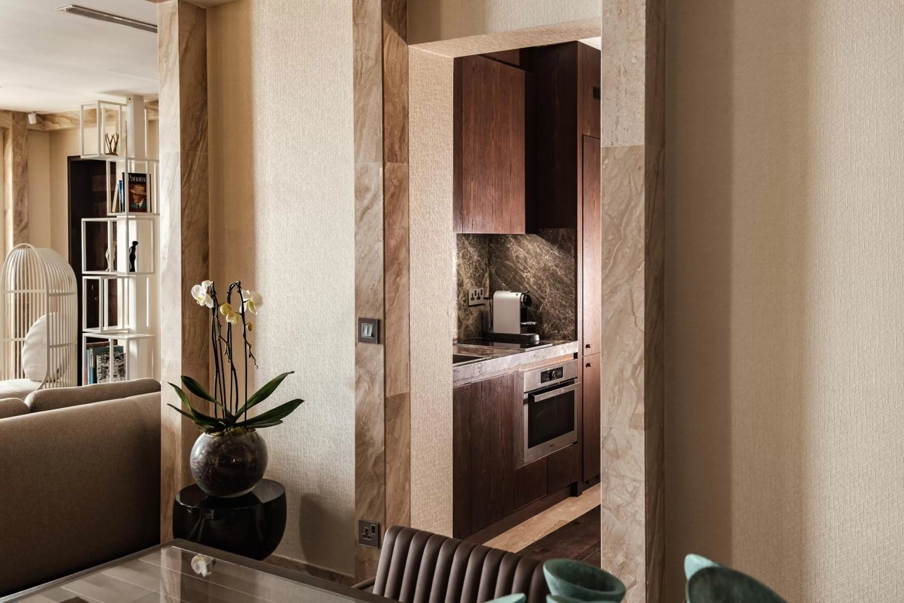 kitchen, Bed in Iniala Harbour House