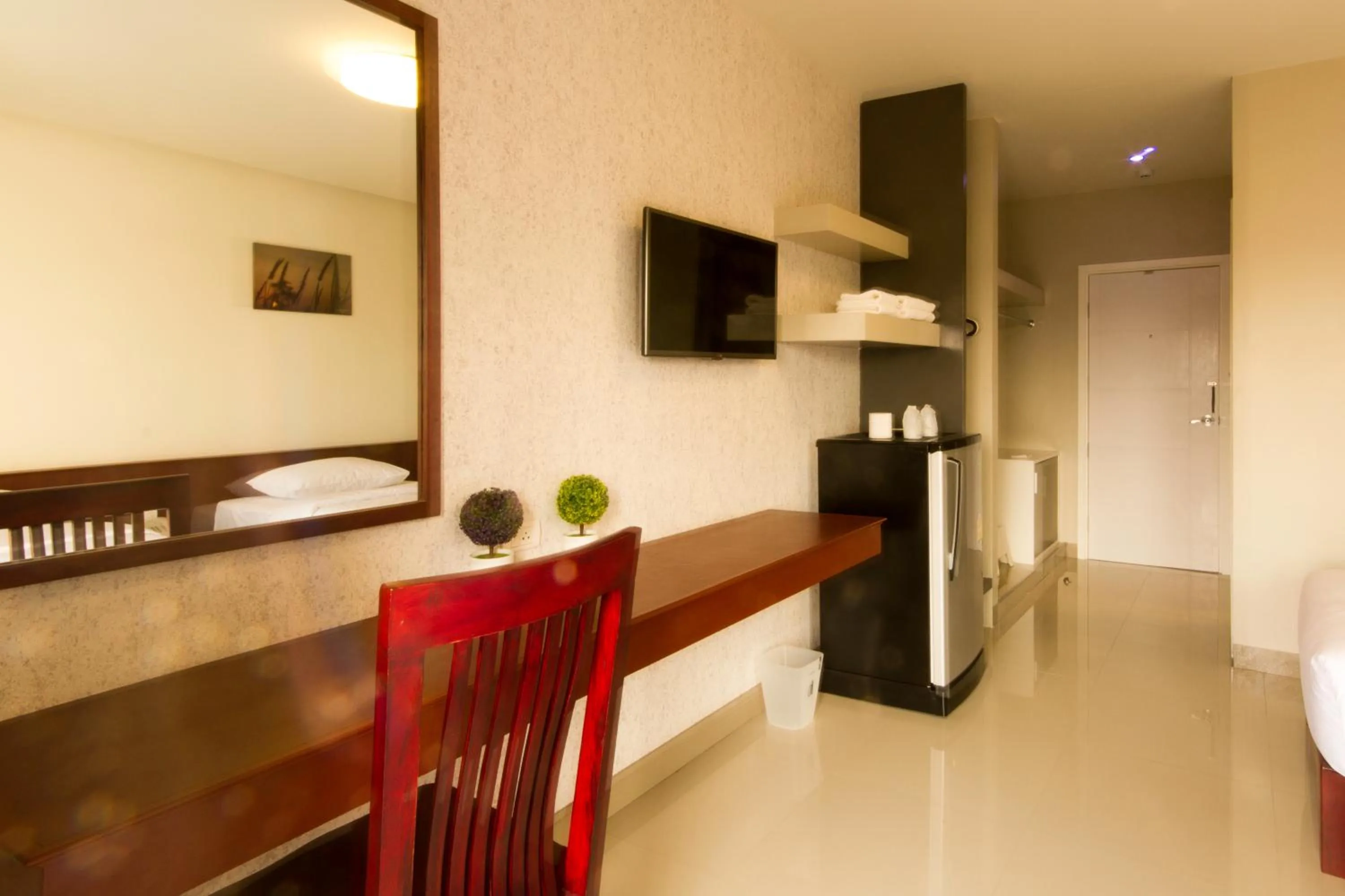 TV and multimedia in Bestiny Hotel & Restaurant Phetchabun