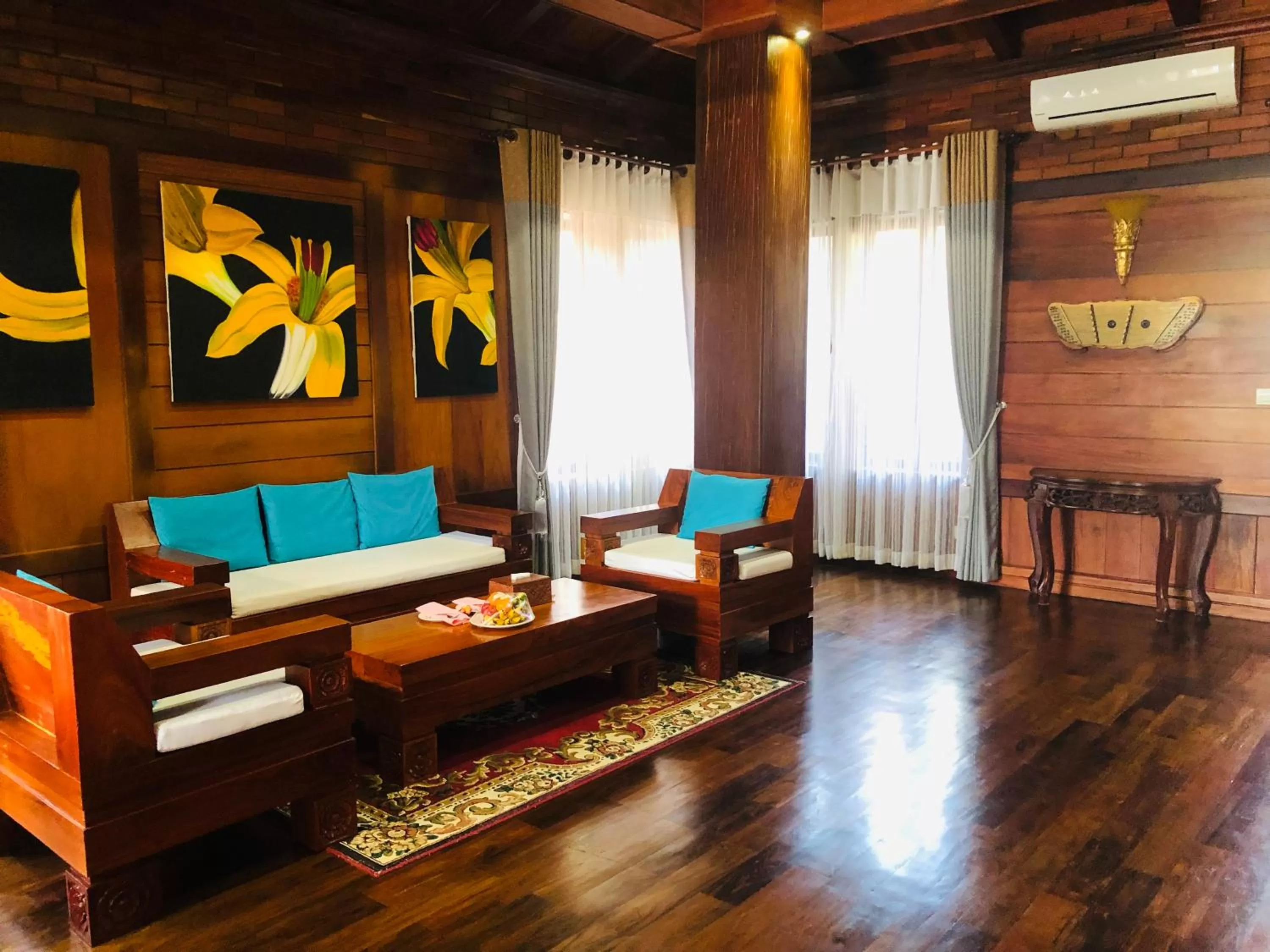 Living room, Seating Area in Try Palace Resort-Kep