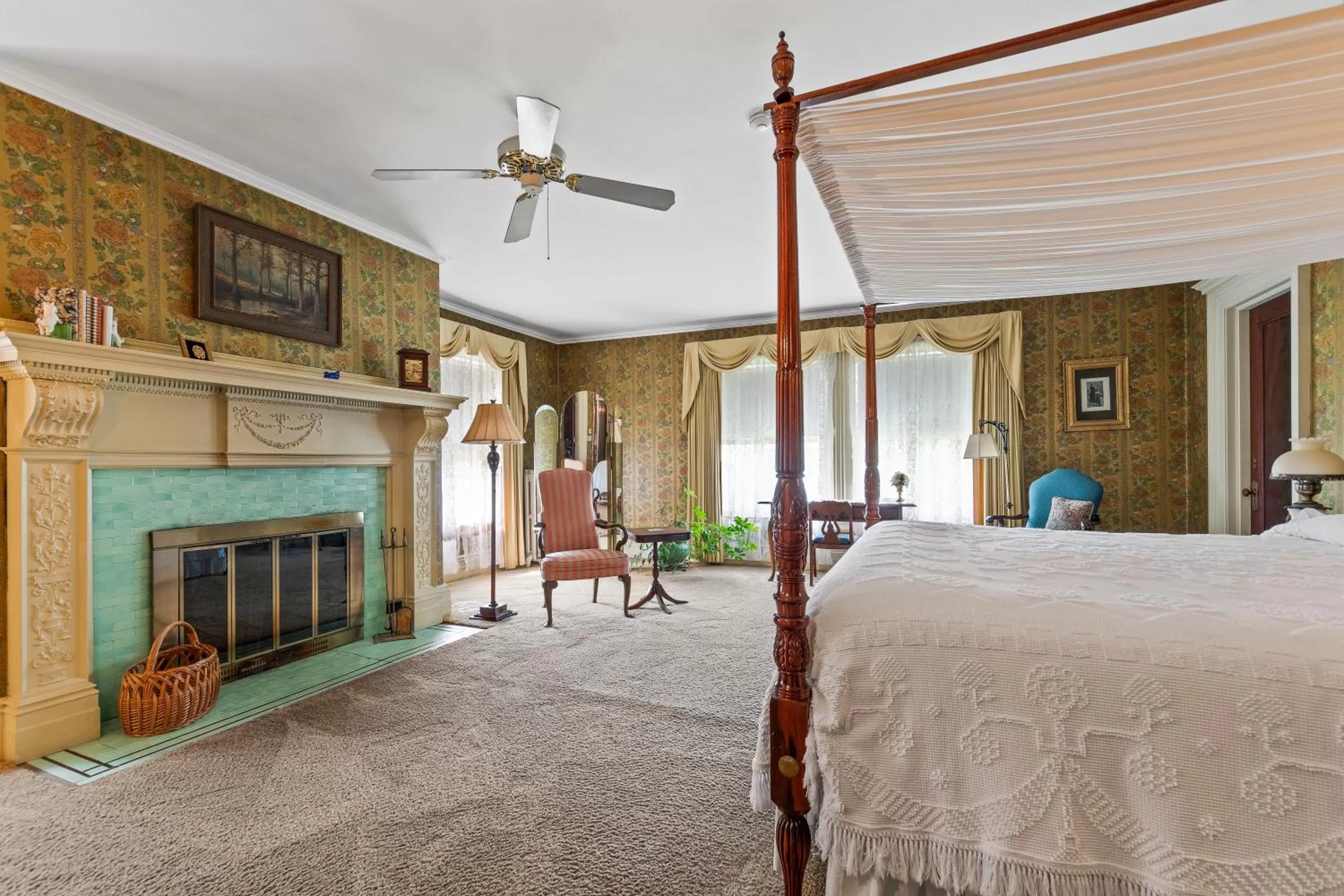 Bedroom, Bed in South Shire