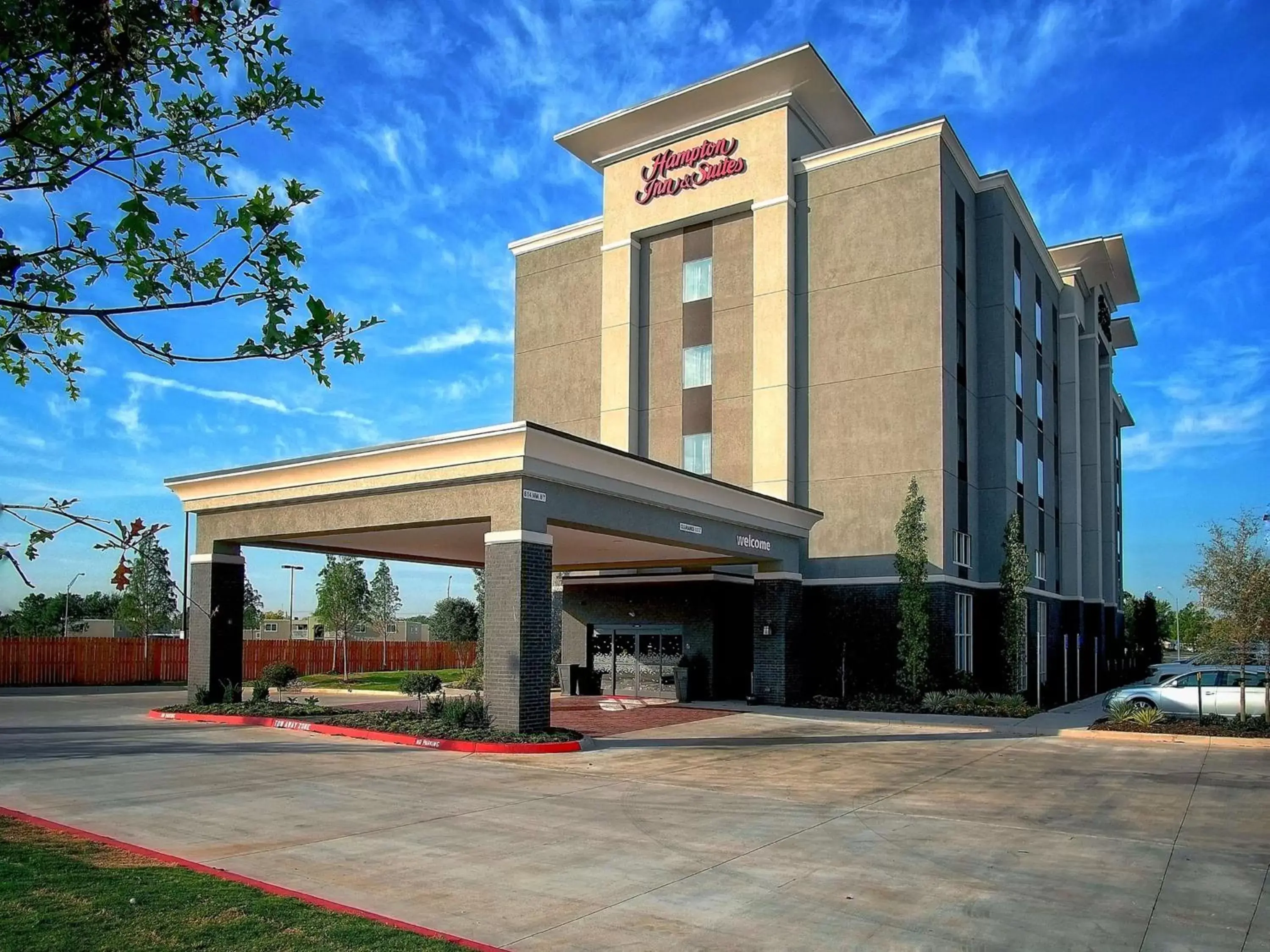 Hampton Inn & Suites-Moore Hampton Inn & Suites-Moore