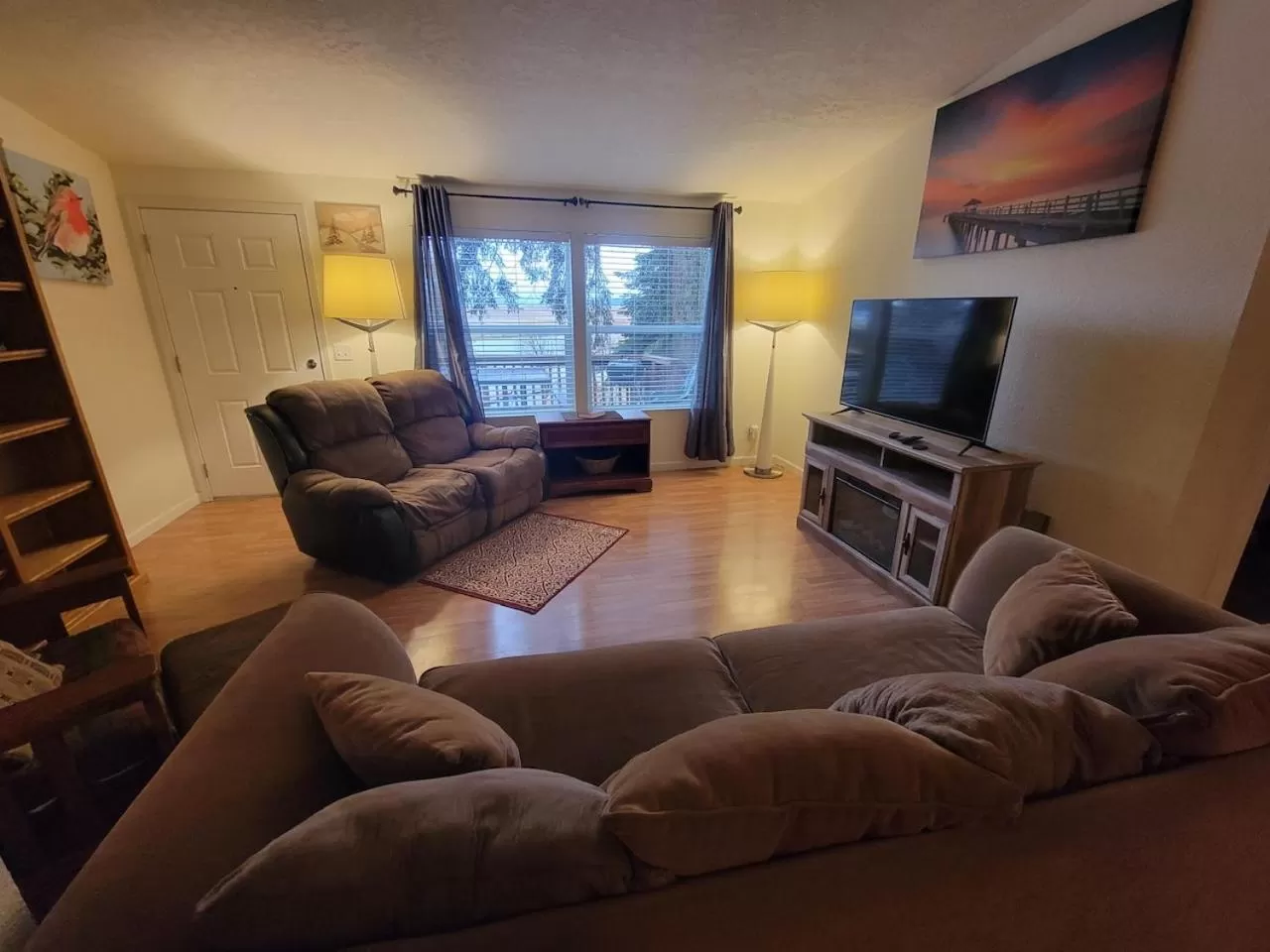 Crater Lake Gateway-Rocky Point Resort