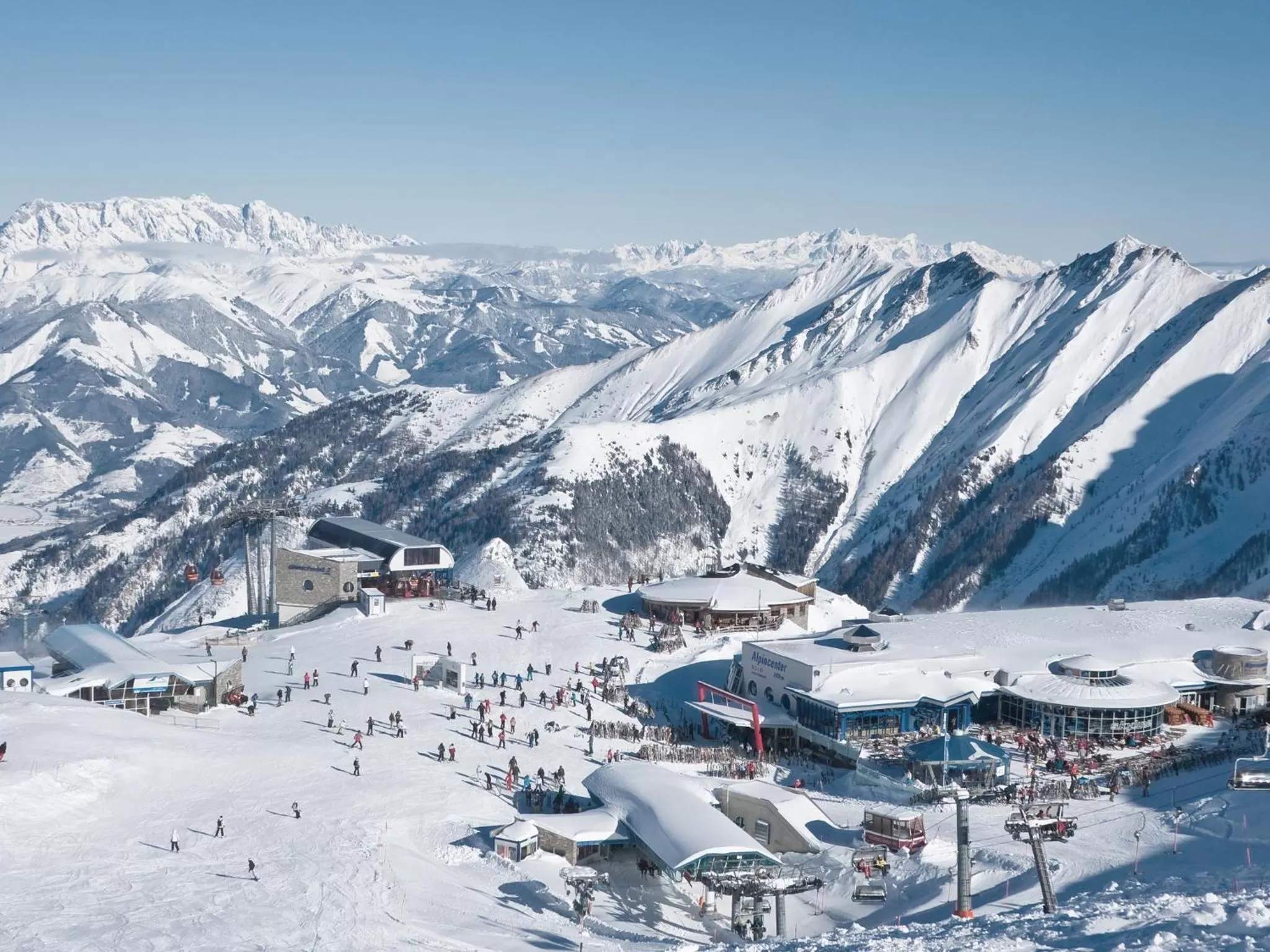 Skiing in Sonja Alpine Resort