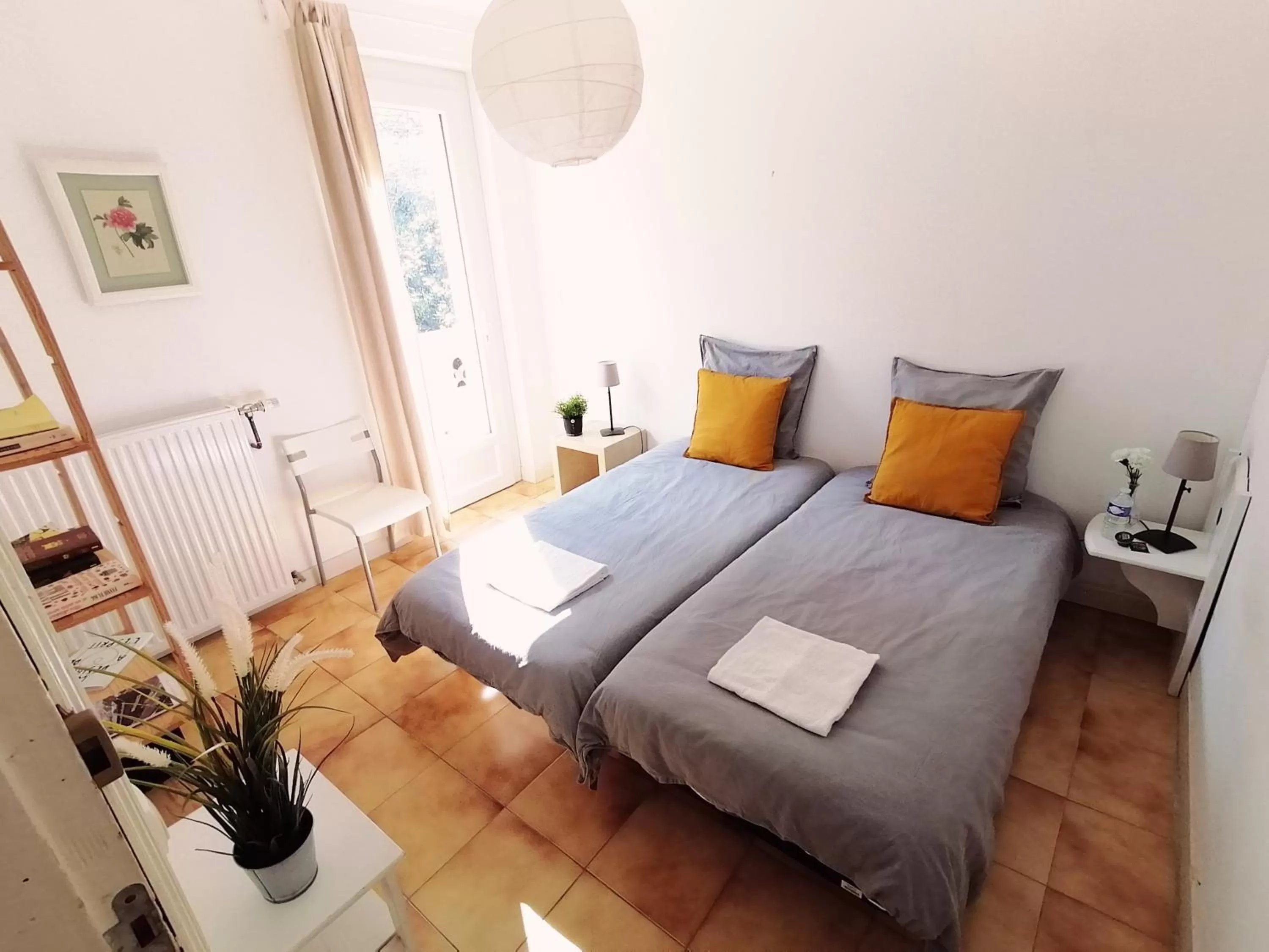 Bed in Chambres d'hôtes Avignon