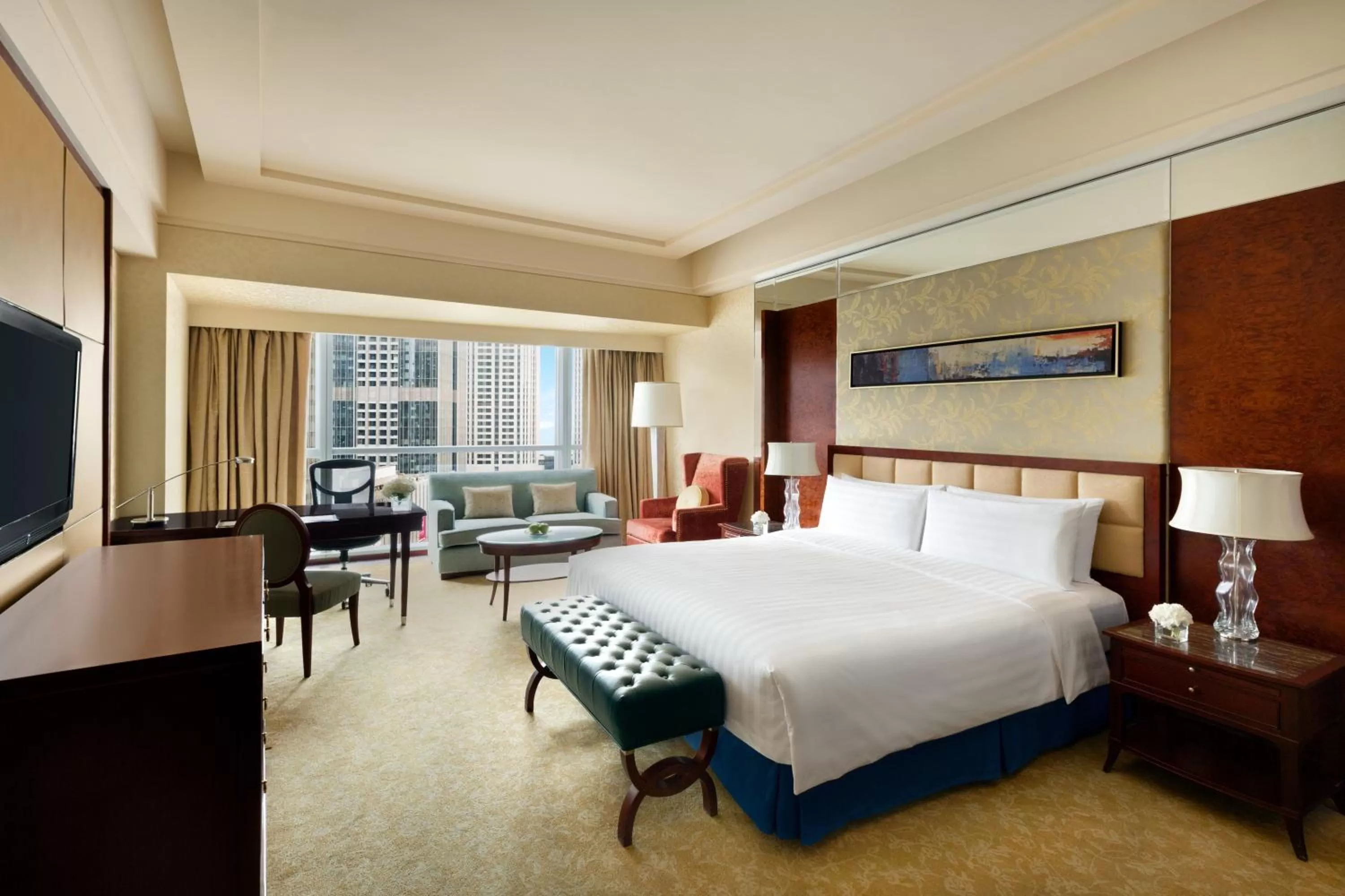 View (from property/room), Bed in Shangri-La Qingdao