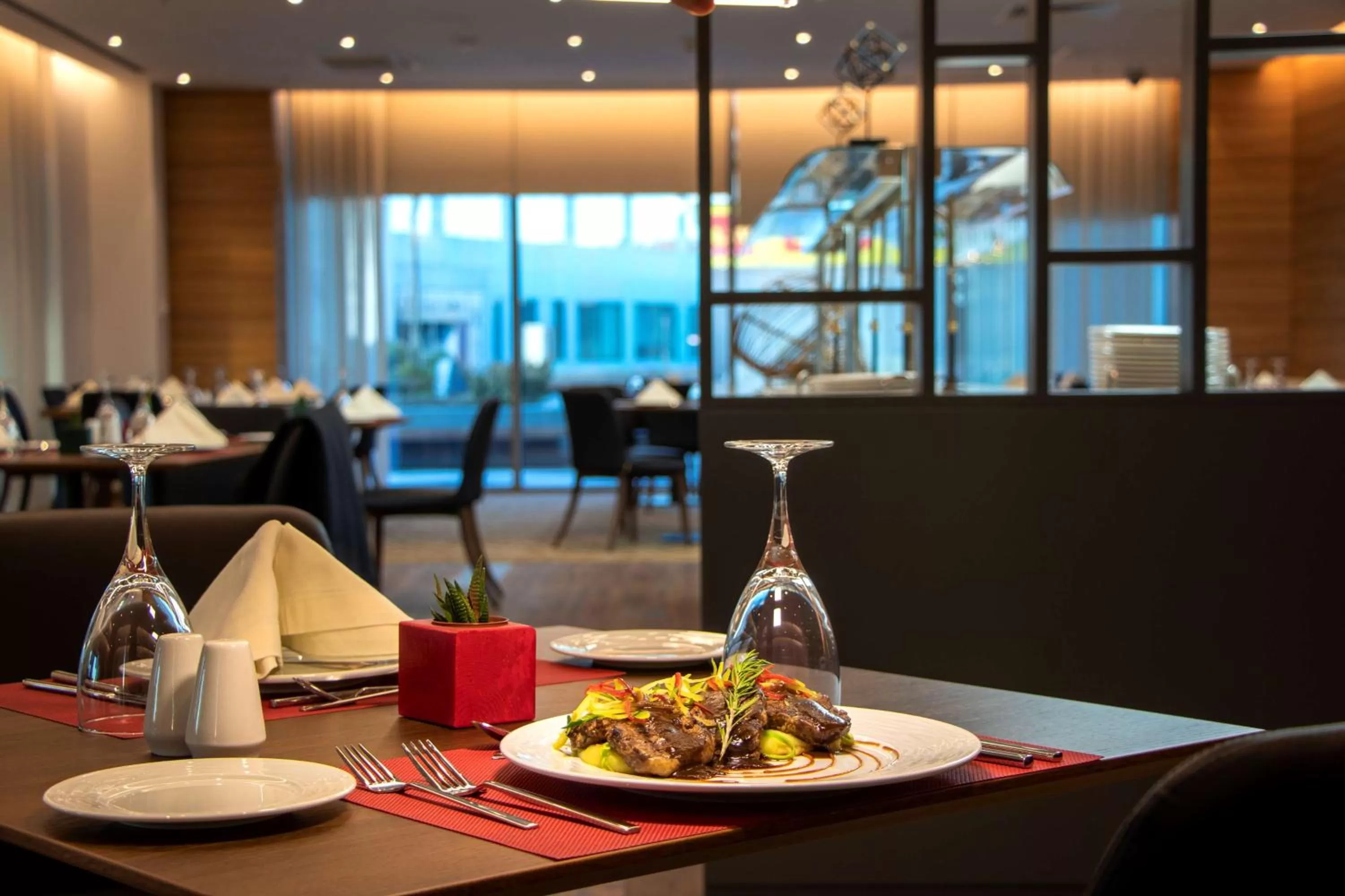 Restaurant/places to eat in DoubleTree by Hilton Ankara Incek