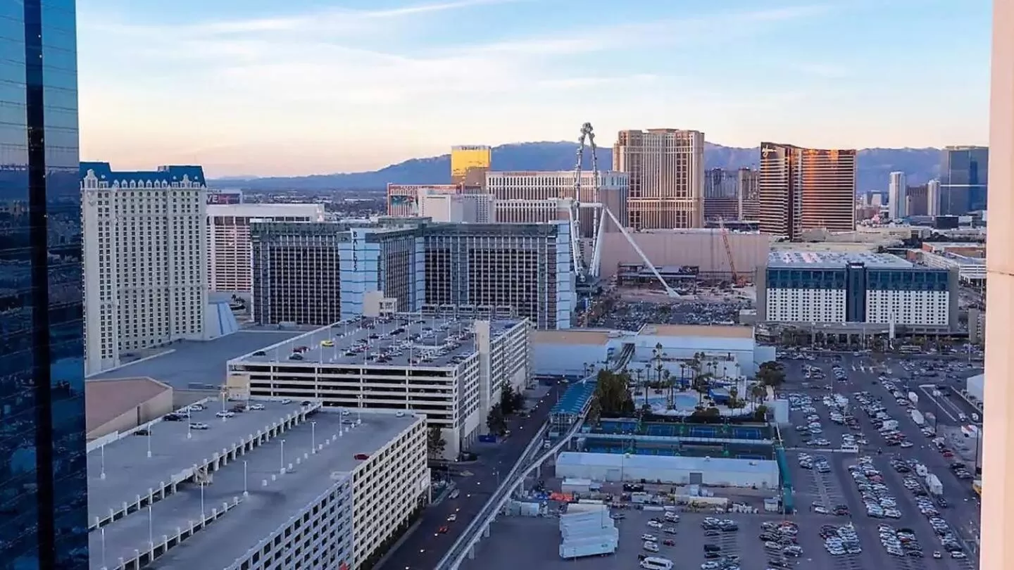 MGM Signature Towers by FantasticStay