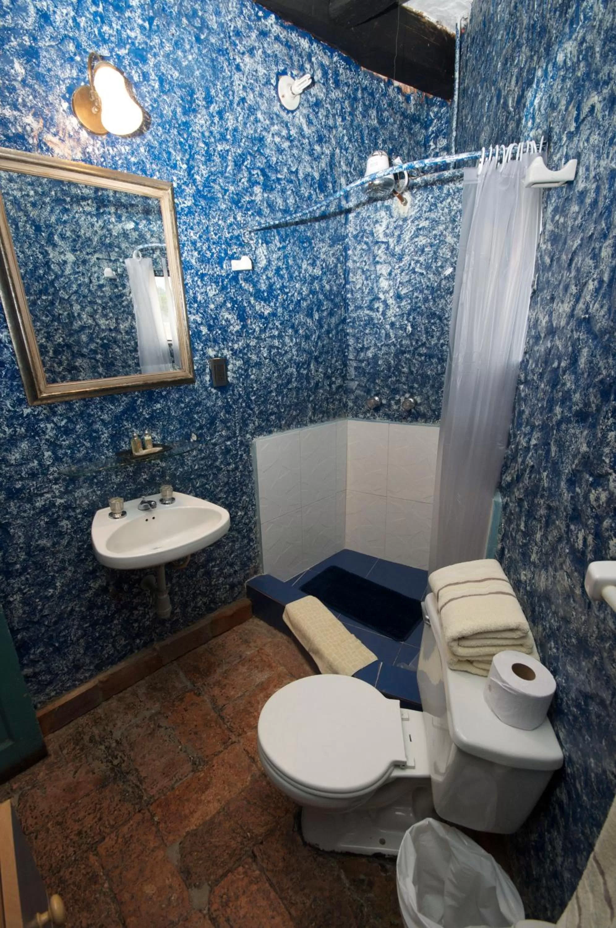 Bathroom in Posada Cafe La Huerta